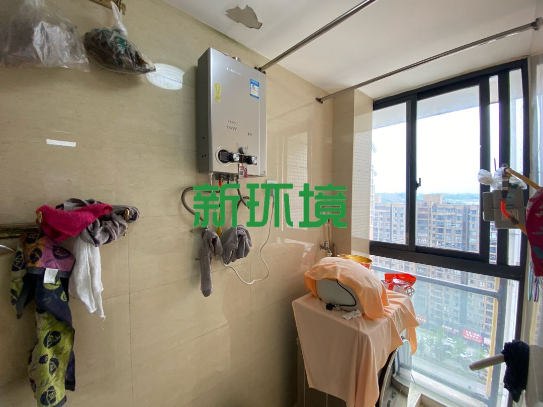 月亮湾三期  3室2厅2卫   2000.00元/月室内图