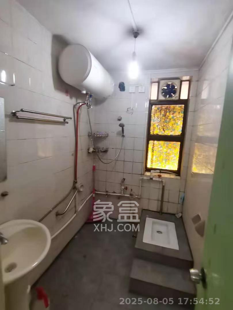 新富城 2室2厅1卫 2100.0元/月 新富城 2室2厅1卫 2100.0元/月室内图