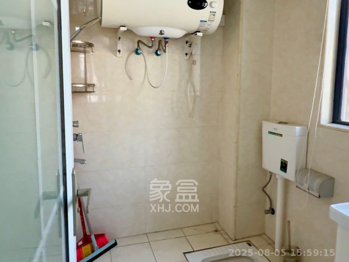 嘉宇银杉(嘉宇西苑) 1室1厅1卫 1600.0元/月 嘉宇银杉(嘉宇西苑) 1室1厅1卫 1600.0元/月室内图