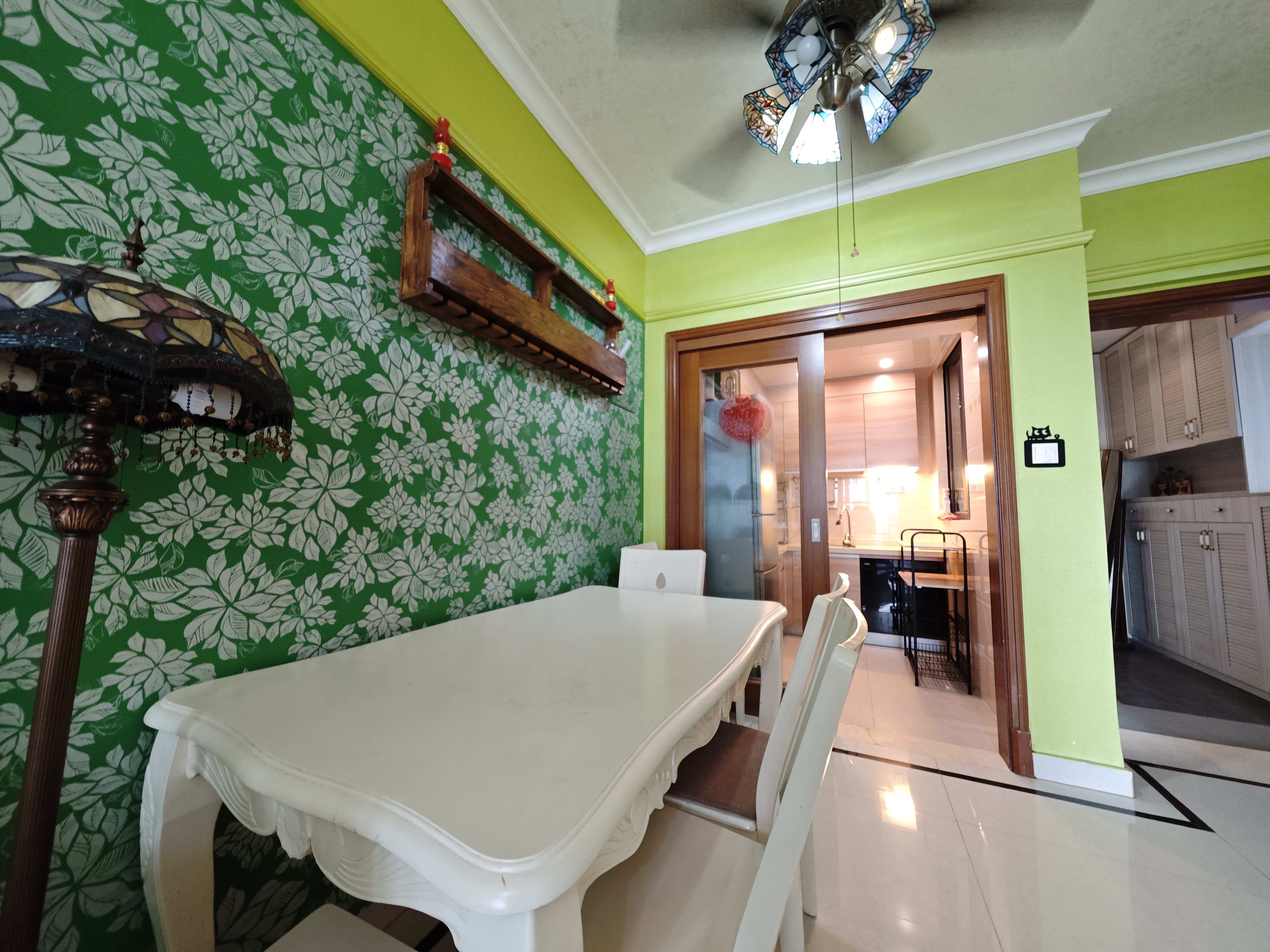 碧桂园滨海国际二期(君临湾) 3室2厅1卫 2500.0元/月 碧桂园滨海国际二期(君临湾) 3室2厅1卫 2500.0元/月室内图