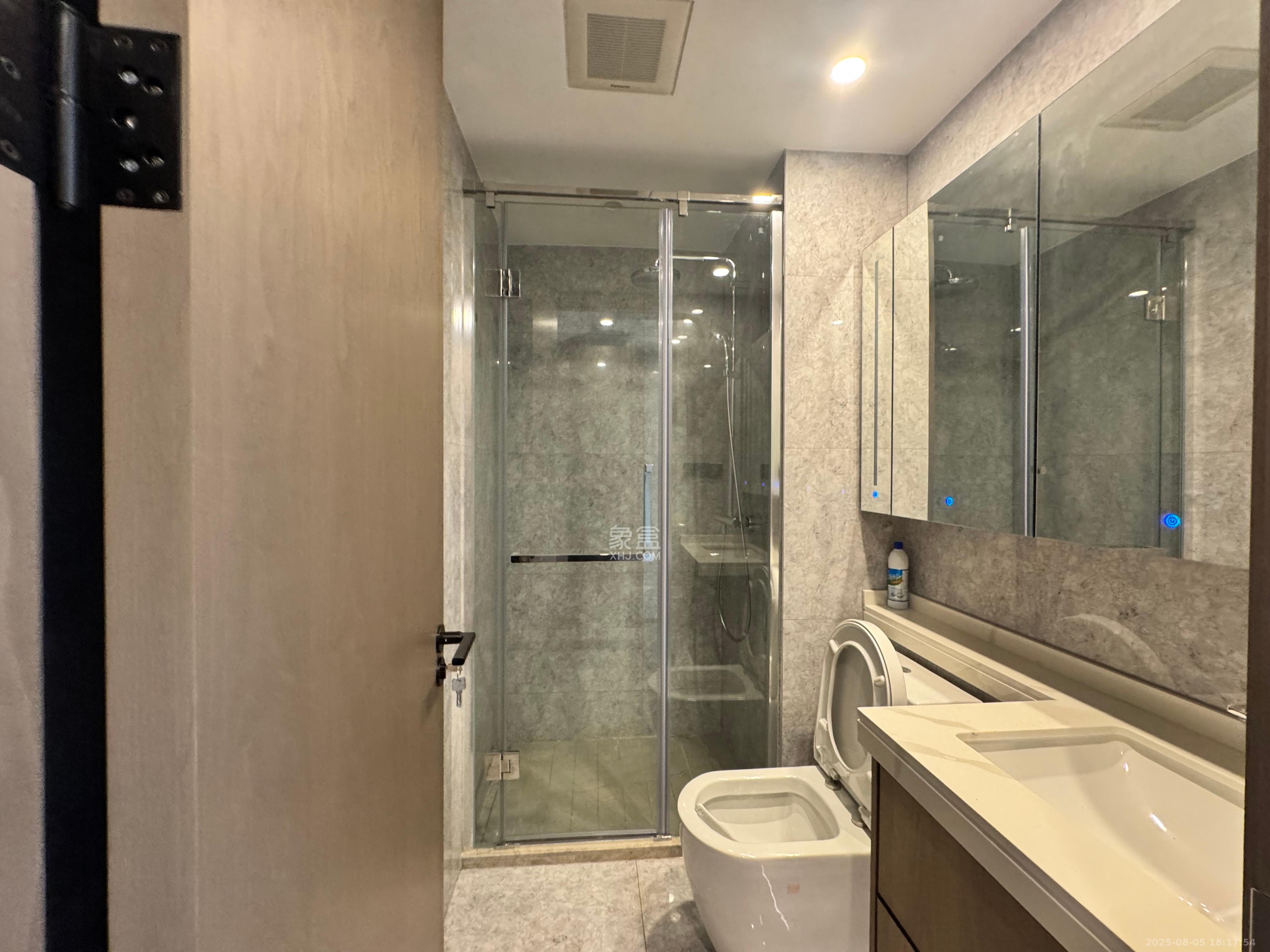 旭辉铂悦湘江  4室2厅4卫    20500.0元/月 旭辉铂悦湘江  4室2厅4卫    20500.0元/月室内图