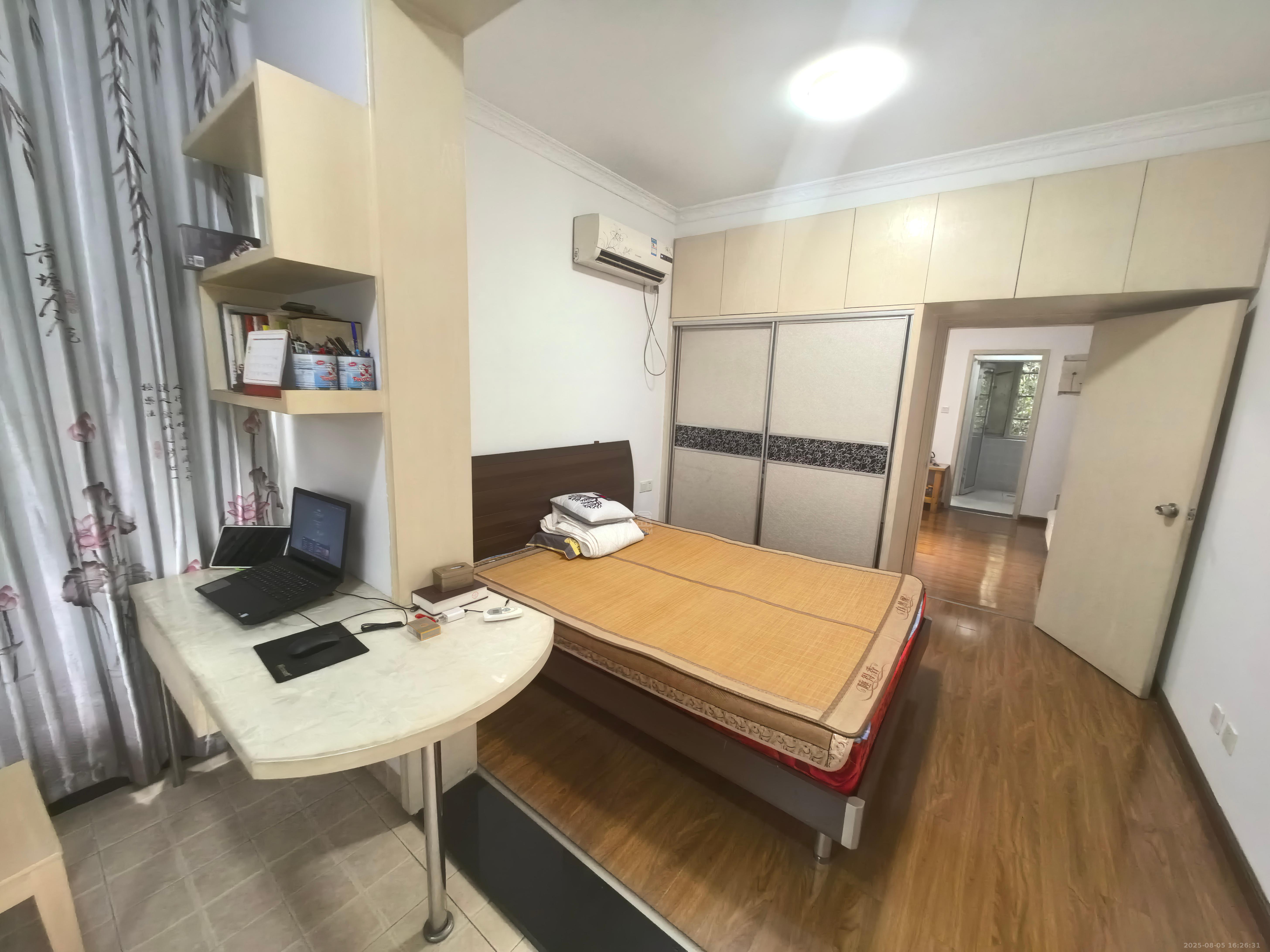 莱茵小镇  1室1厅1卫   1100.00元/月室内图
