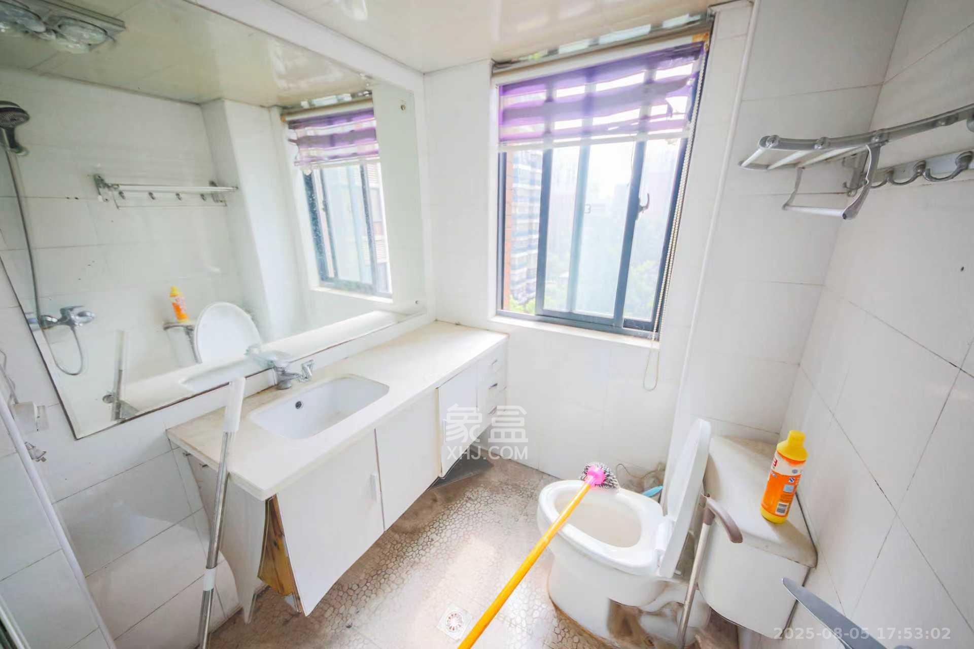 天城泰祥苑  2室2厅1卫    2000.0元/月室内图