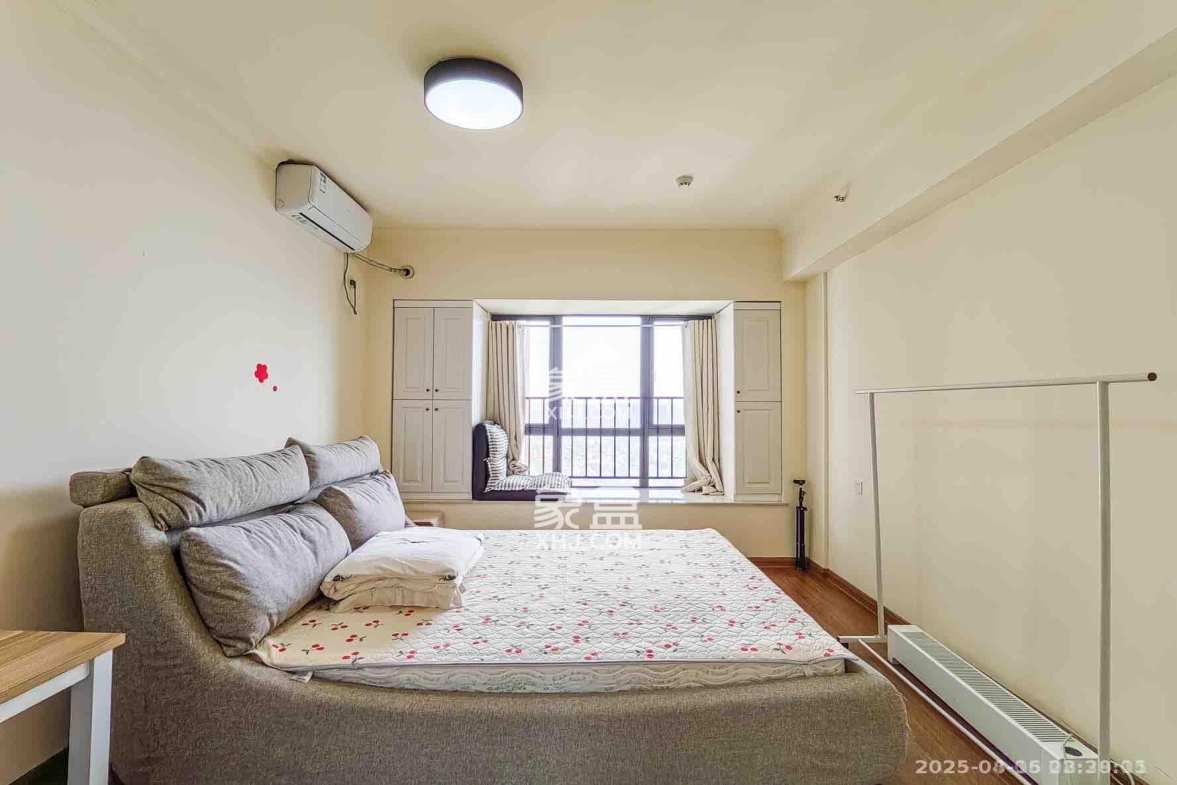 碧桂园威尼斯城  4室2厅2卫    2500.0元/月 碧桂园威尼斯城  4室2厅2卫    2500.0元/月室内图