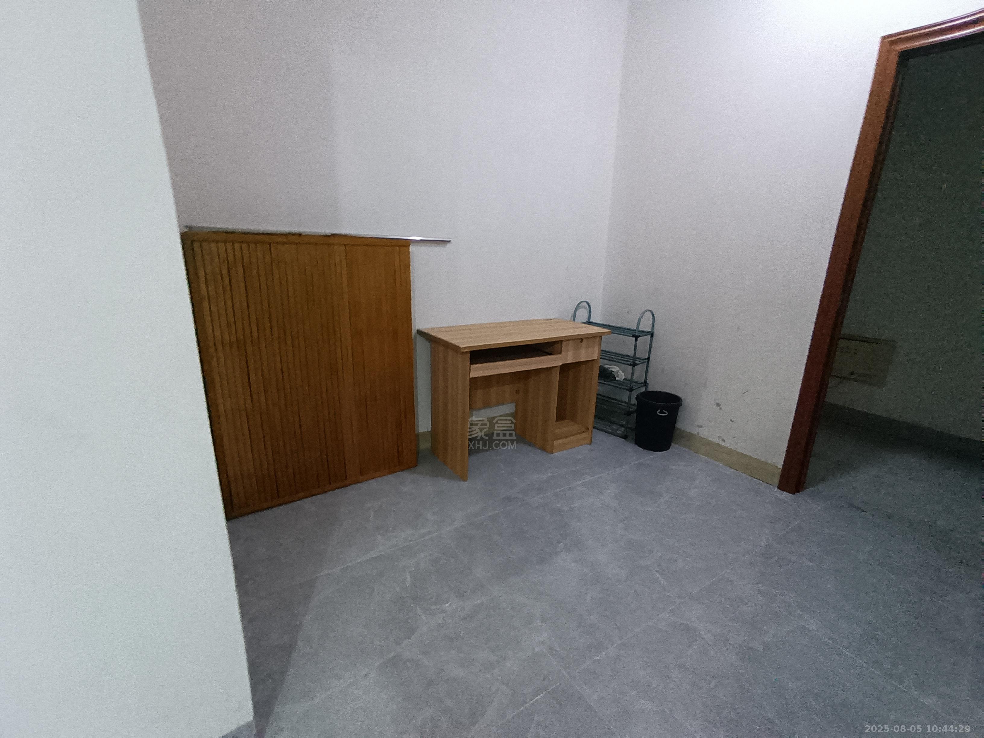 兰馨栗园  1室2厅2卫   1100.00元/月室内图