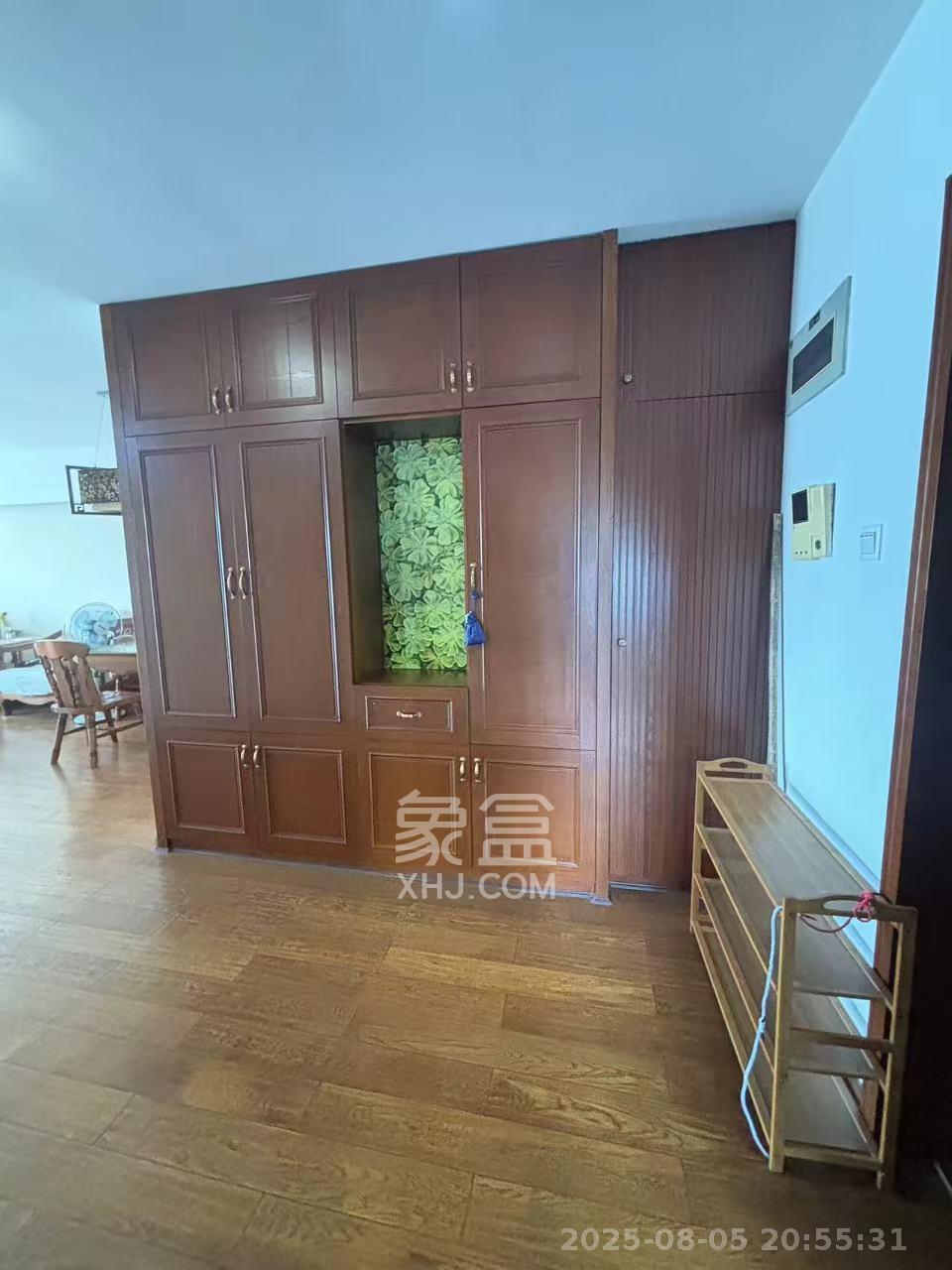 湘域中央 3室2厅2卫 5000.0元/月 湘域中央 3室2厅2卫 5000.0元/月室内图