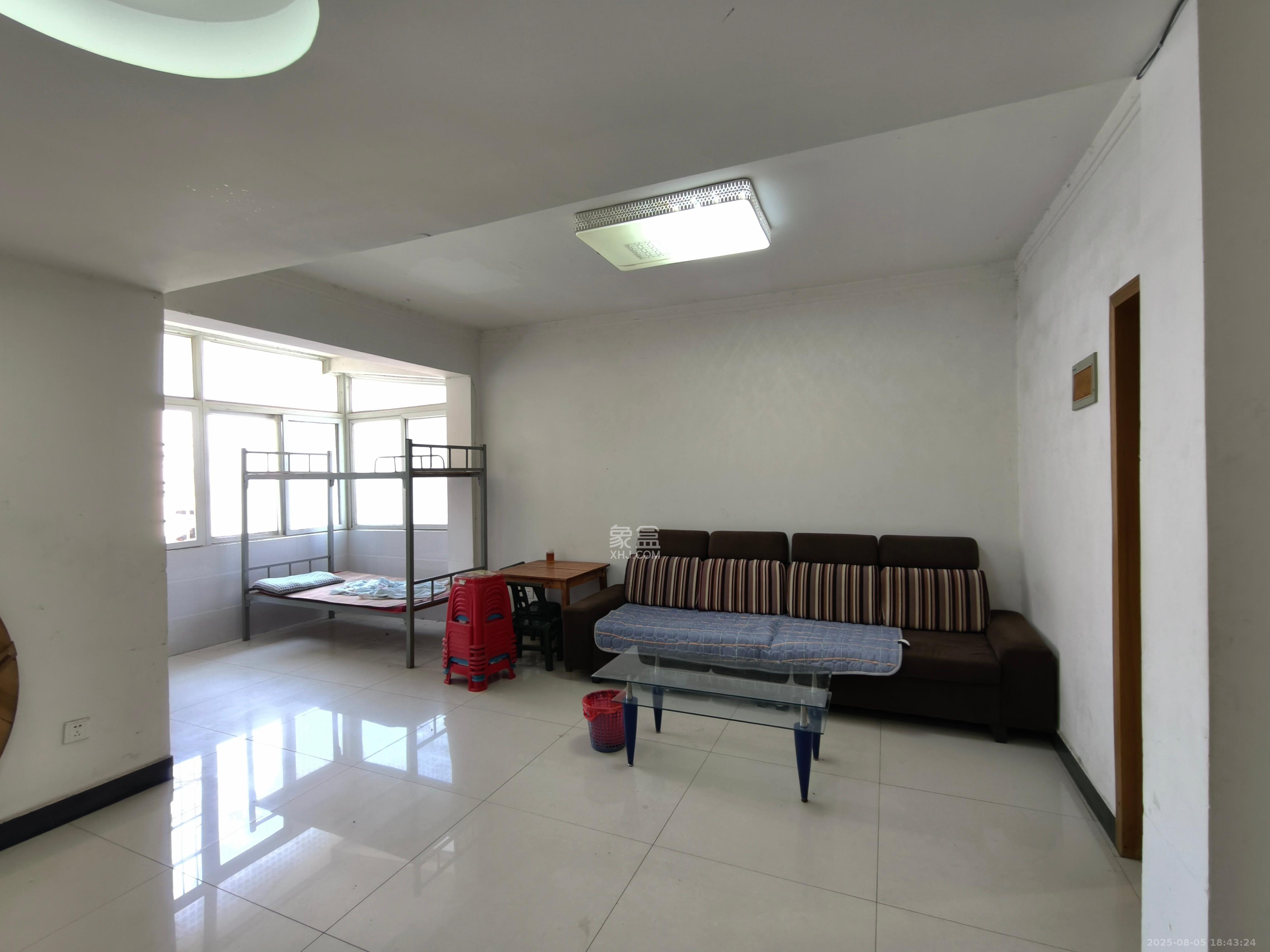 南湖公寓(万顺公寓) 2室1厅1卫 2000.0元/月 南湖公寓(万顺公寓) 2室1厅1卫 2000.0元/月室内图