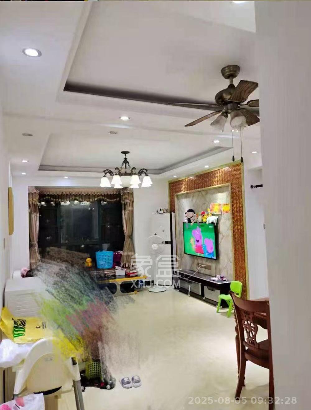 华美公寓(新猎鹰公寓)  3室2厅1卫    2000.0元/月 华美公寓(新猎鹰公寓)  3室2厅1卫    2000.0元/月室内图