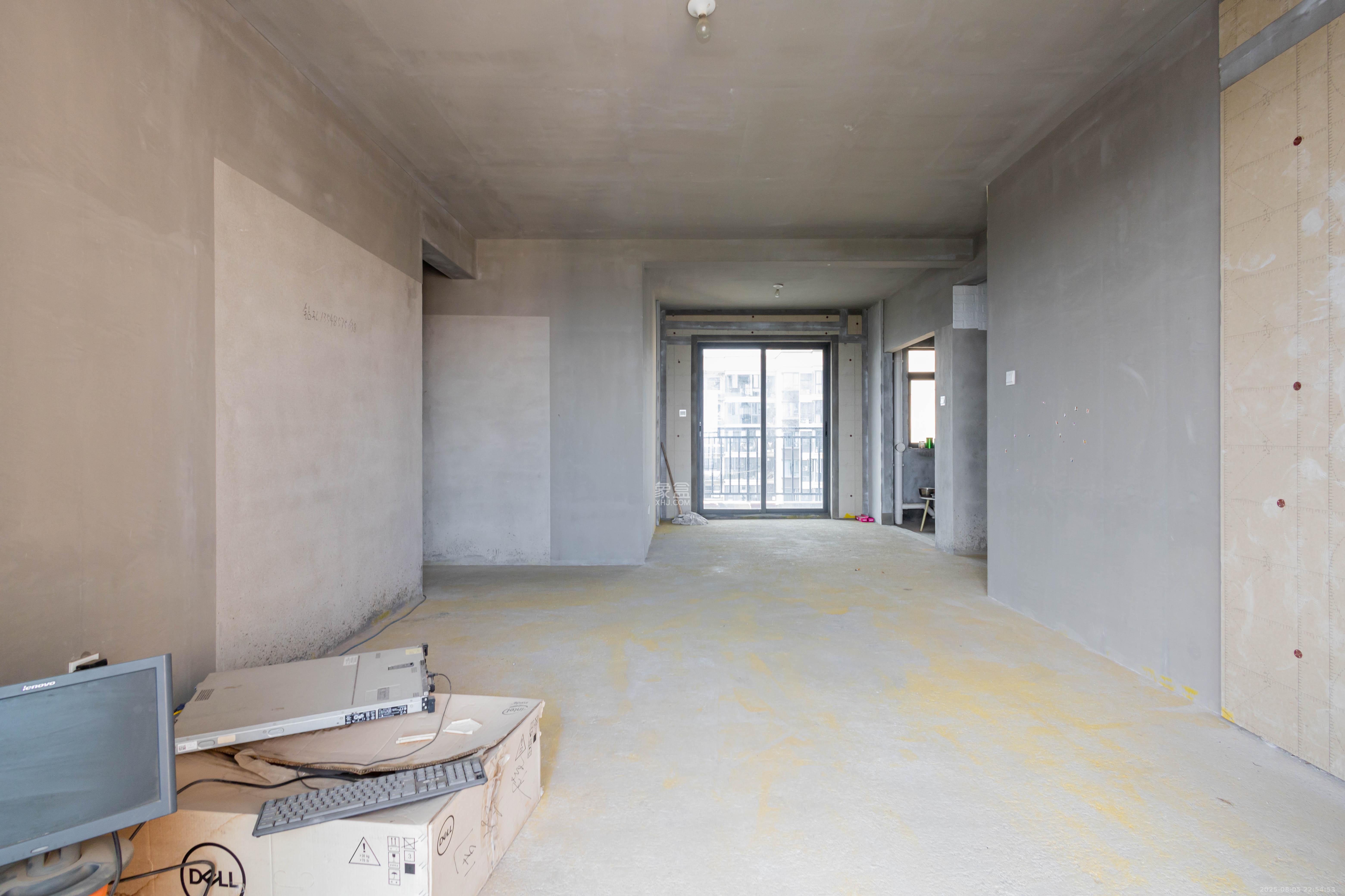 日盛湖湘花苑  4室2厅2卫    92.8万 日盛湖湘花苑  4室2厅2卫    92.8万