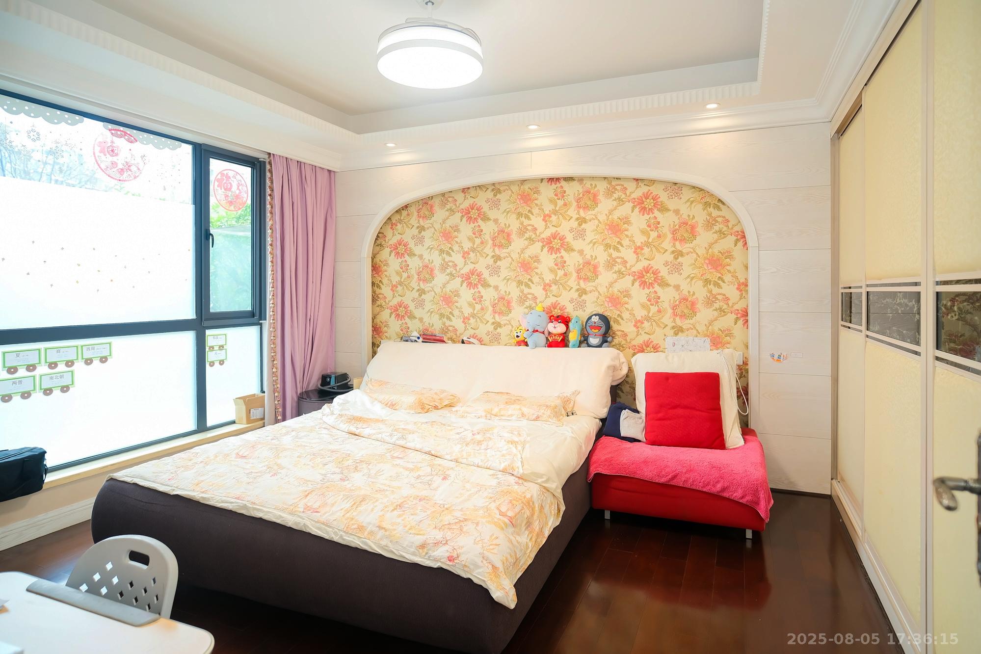 山水湾  1室2厅3卫    398.0万 山水湾  1室2厅3卫    398.0万卧室