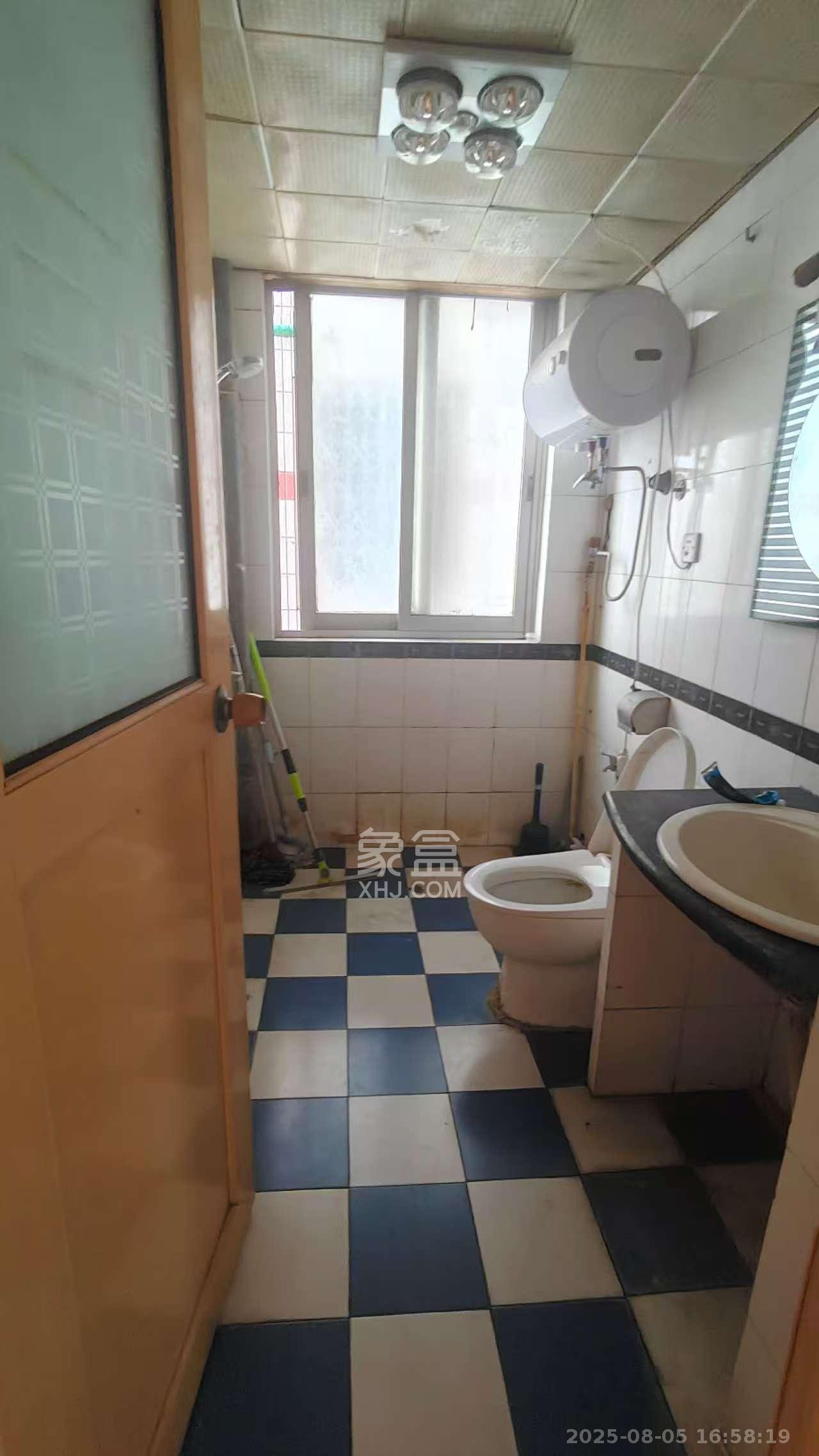 海东青大厦  5室2厅2卫    4500.0元/月 海东青大厦  5室2厅2卫    4500.0元/月室内图