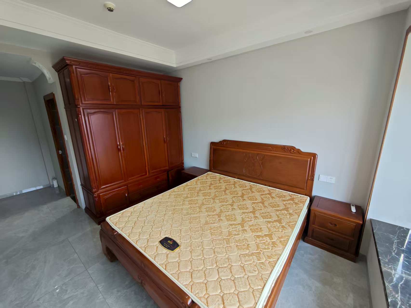 消防总队琼山住宅小区 3室2厅2卫 2800.0元/月 消防总队琼山住宅小区 3室2厅2卫 2800.0元/月室内图