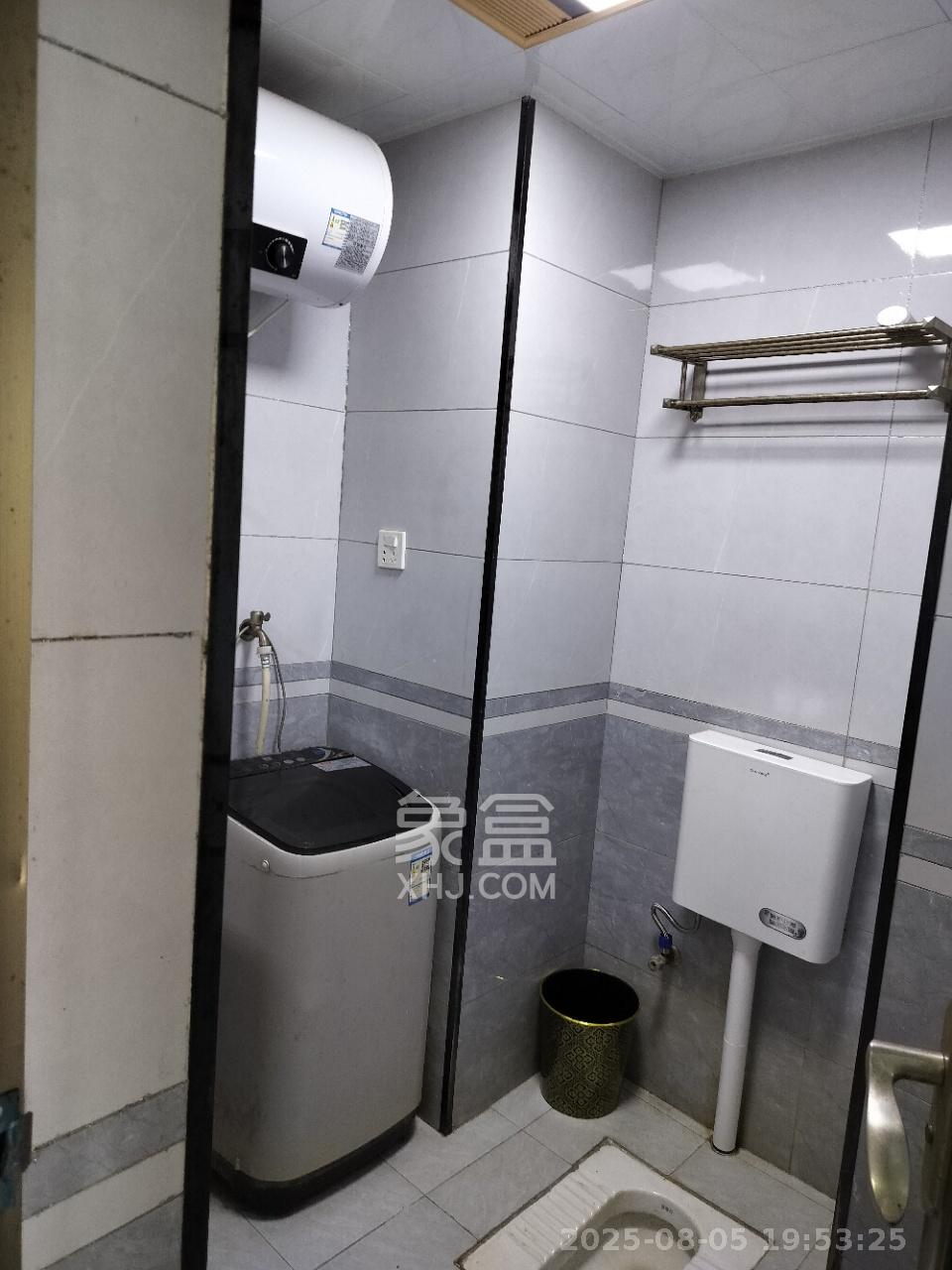 中南国际眼镜城(中伟商业中心) 1室1厅1卫 1200.0元/月 中南国际眼镜城(中伟商业中心) 1室1厅1卫 1200.0元/月室内图