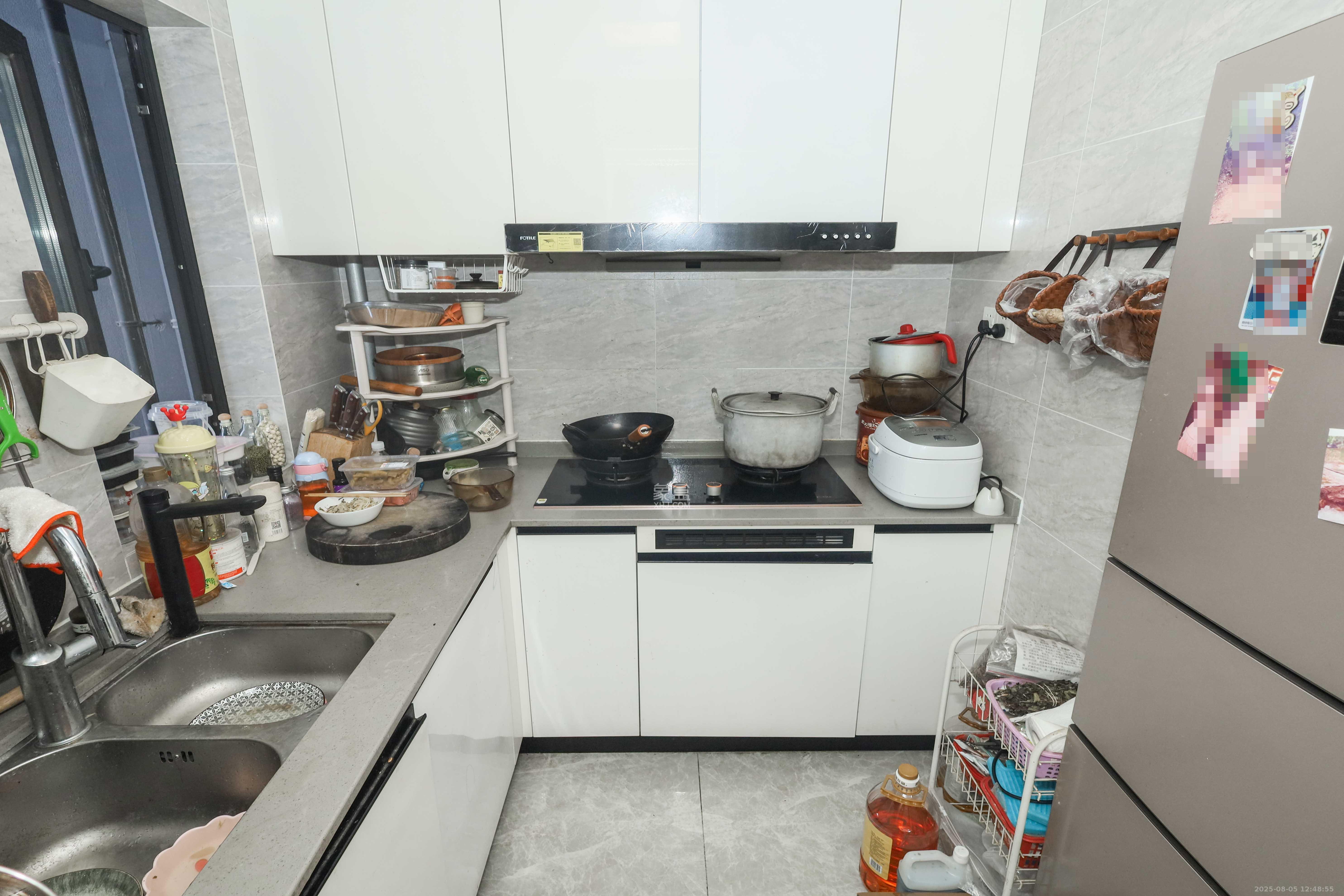 万科金色梦想B区  3室2厅2卫    112.0万 万科金色梦想B区  3室2厅2卫    112.0万厨房