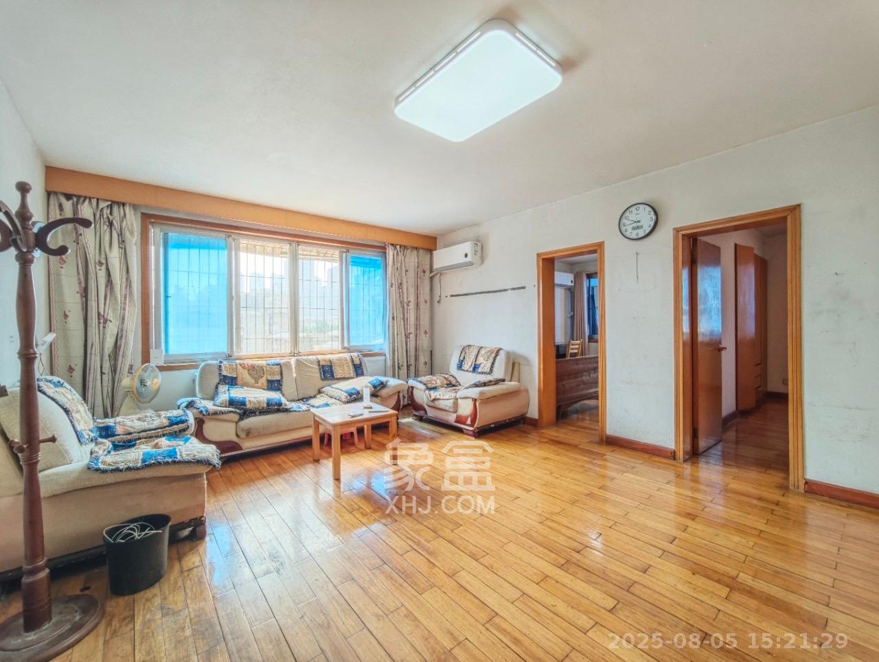 滨江君悦香邸  3室2厅2卫    2800.0元/月室内图