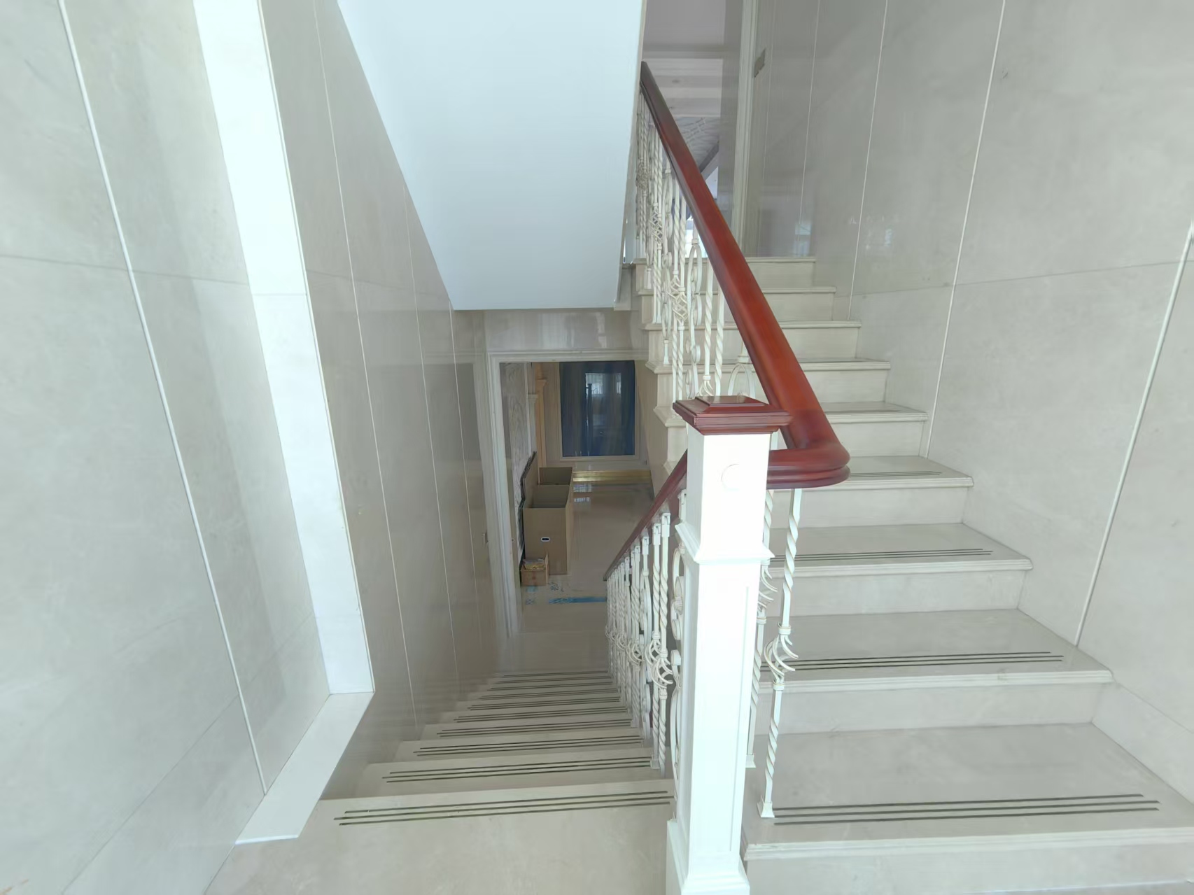 泰达天海国际 6室3厅4卫 50000.0元/月 泰达天海国际 6室3厅4卫 50000.0元/月室内图