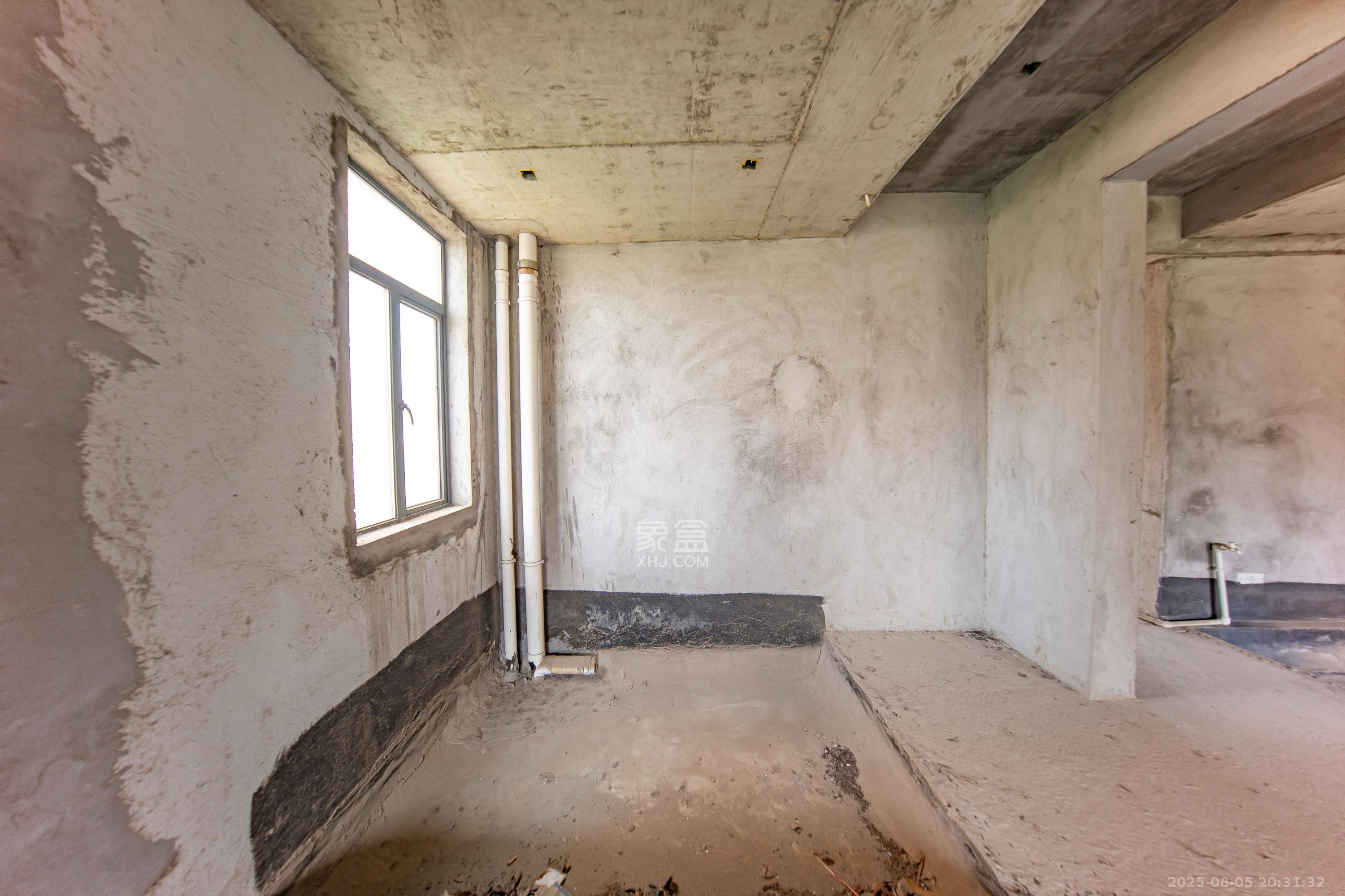 枫华府第 3室2厅2卫 62.0万 枫华府第 3室2厅2卫 62.0万卫生间