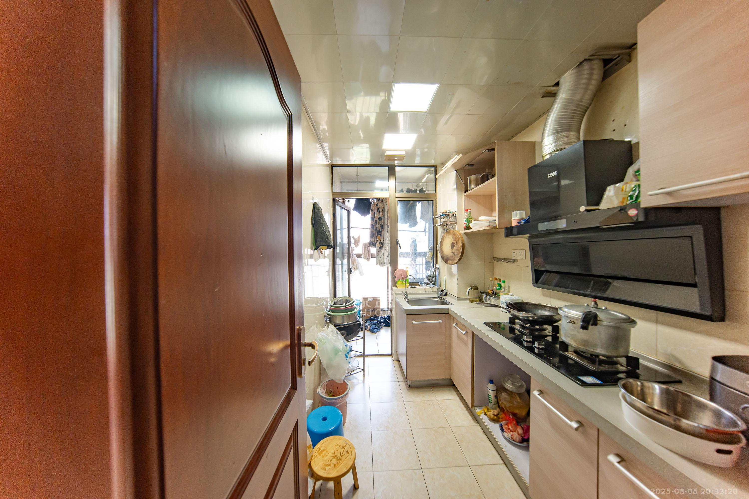 江山帝景雅典  3室2厅2卫    108.0万厨房