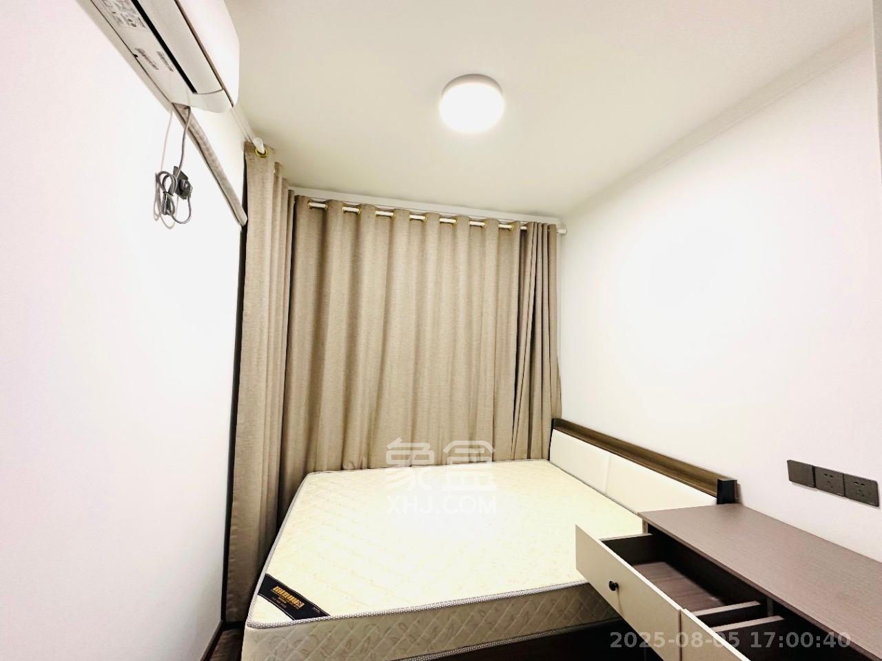 欧莱雅郡  1室1厅1卫   2100.00元/月室内图