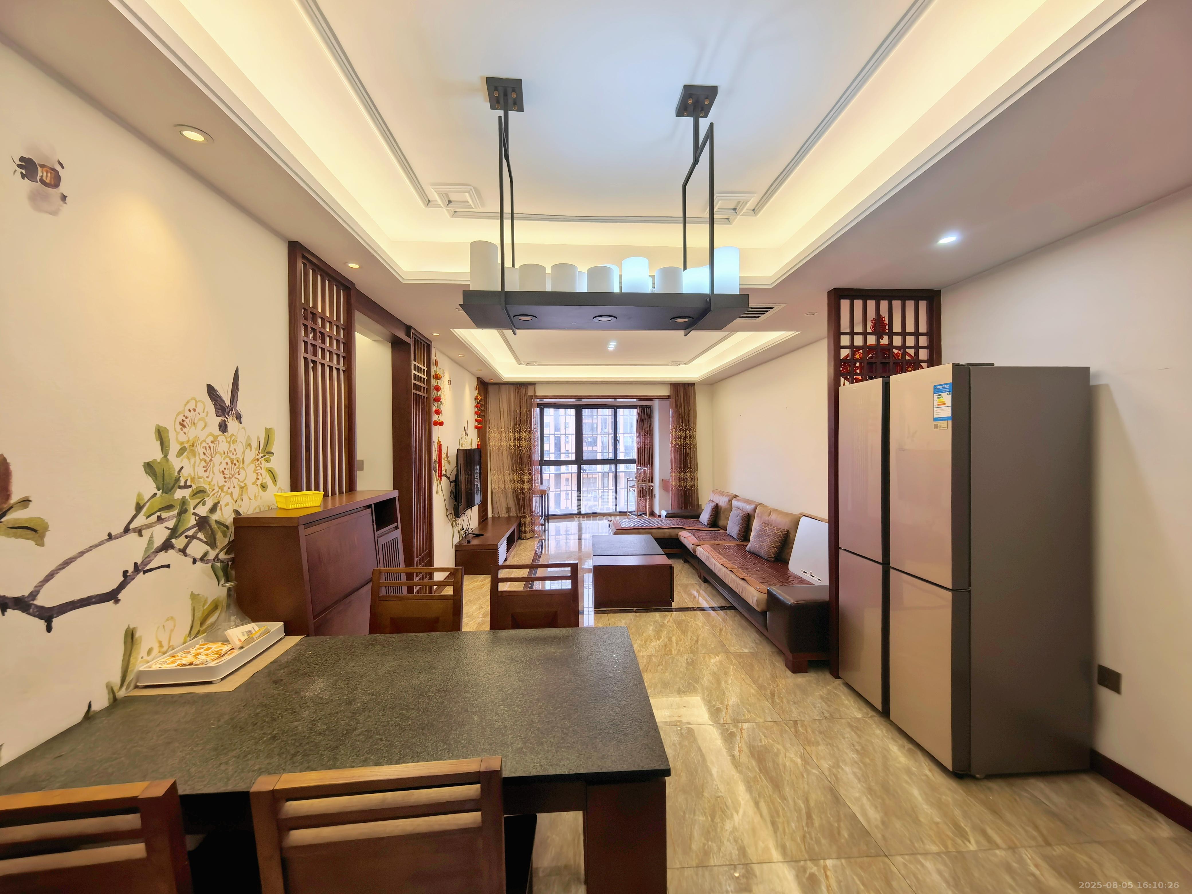 中城丽景香山园 3室2厅1卫 3500.0元/月 中城丽景香山园 3室2厅1卫 3500.0元/月室内图