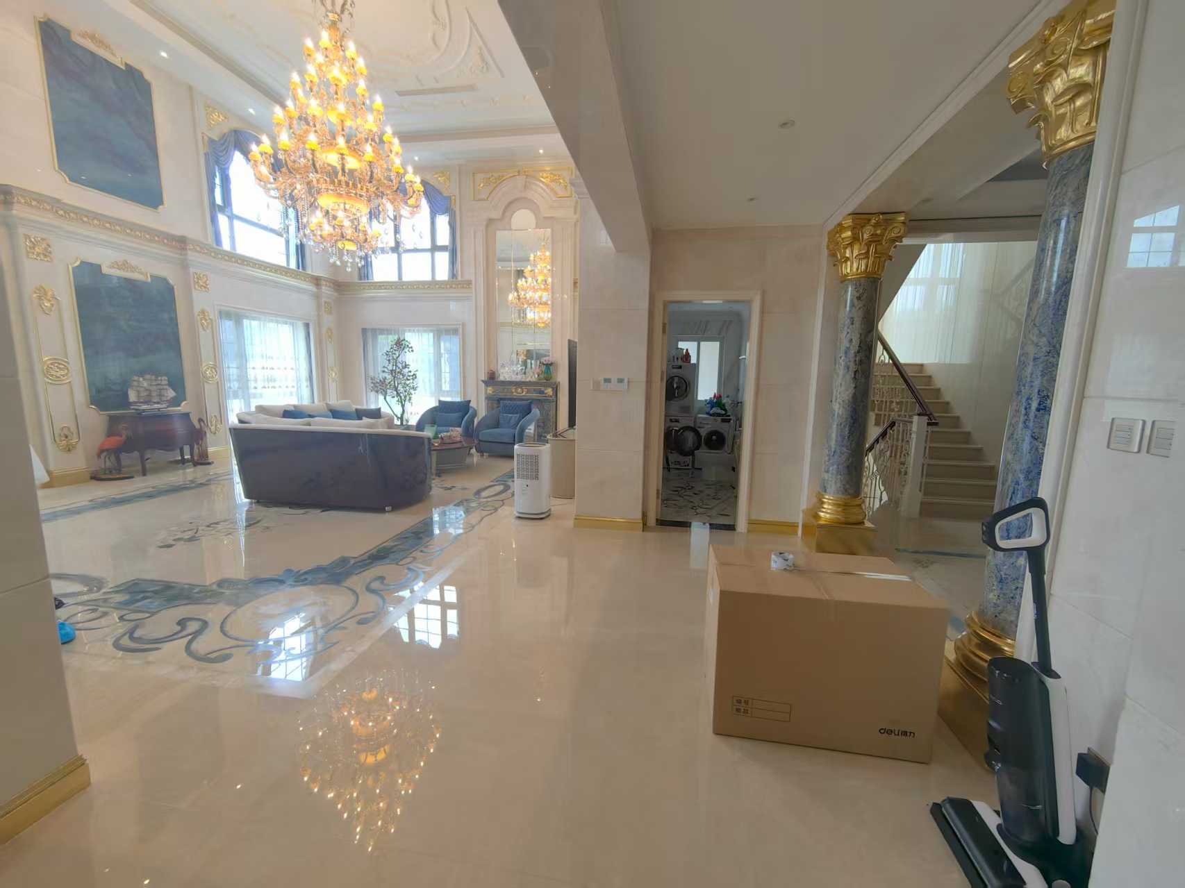 泰达天海国际 6室3厅4卫 50000.0元/月 泰达天海国际 6室3厅4卫 50000.0元/月室内图