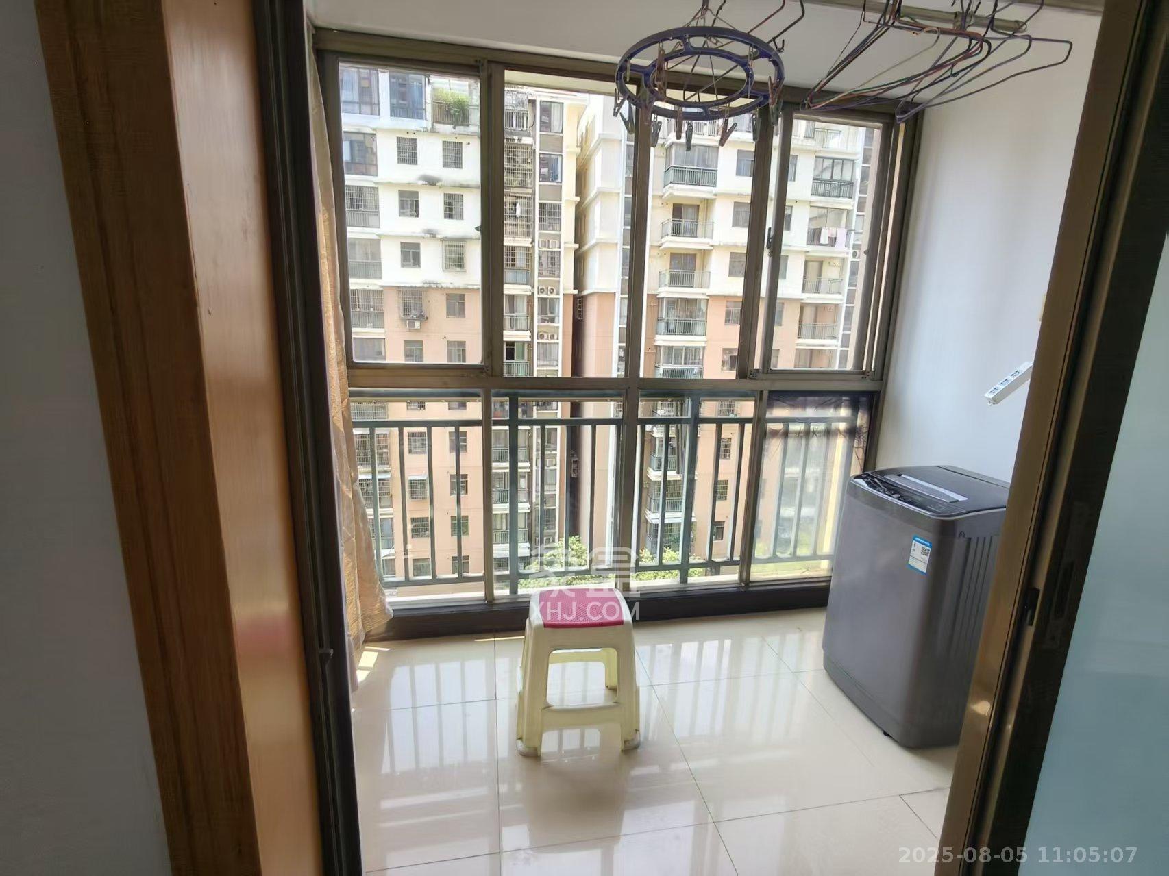 锦湘国际星城二期(锦雅苑) 4室2厅1卫 2300.0元/月 锦湘国际星城二期(锦雅苑) 4室2厅1卫 2300.0元/月室内图