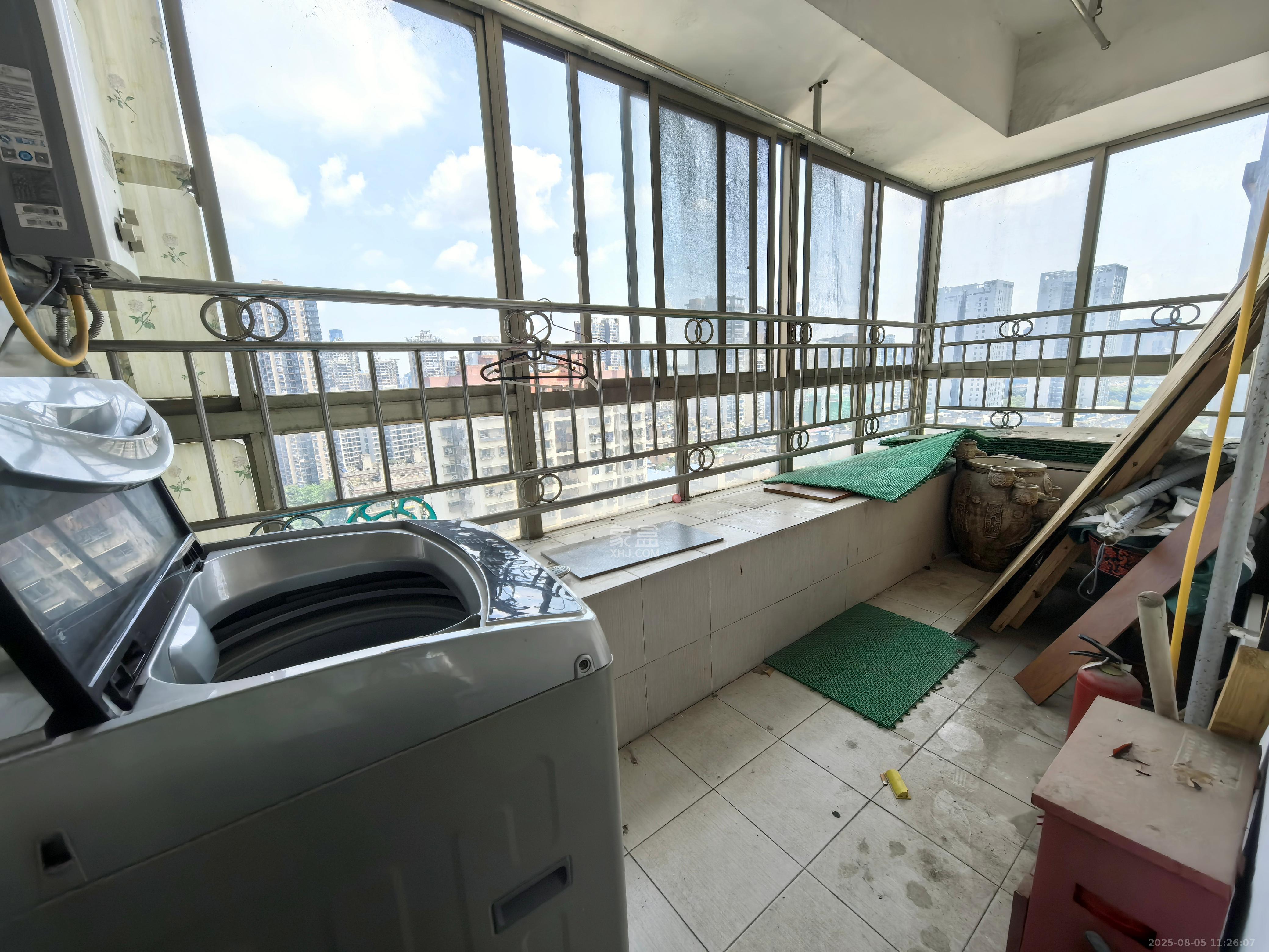 润沁园（润沁公馆）  5室2厅2卫    3000.0元/月室内图