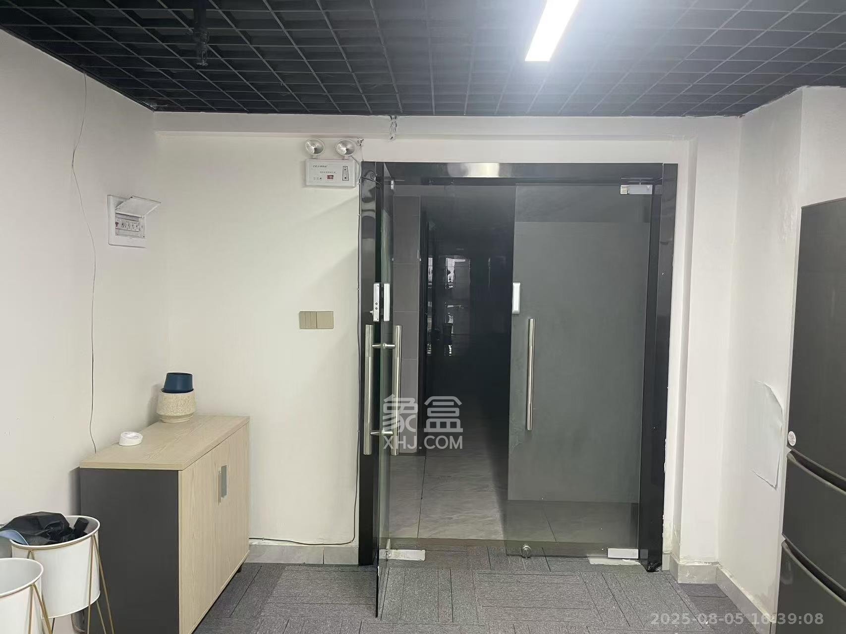 奥园城市天骄一期 1室0厅0卫 5200.0元/月 奥园城市天骄一期 1室0厅0卫 5200.0元/月室内图