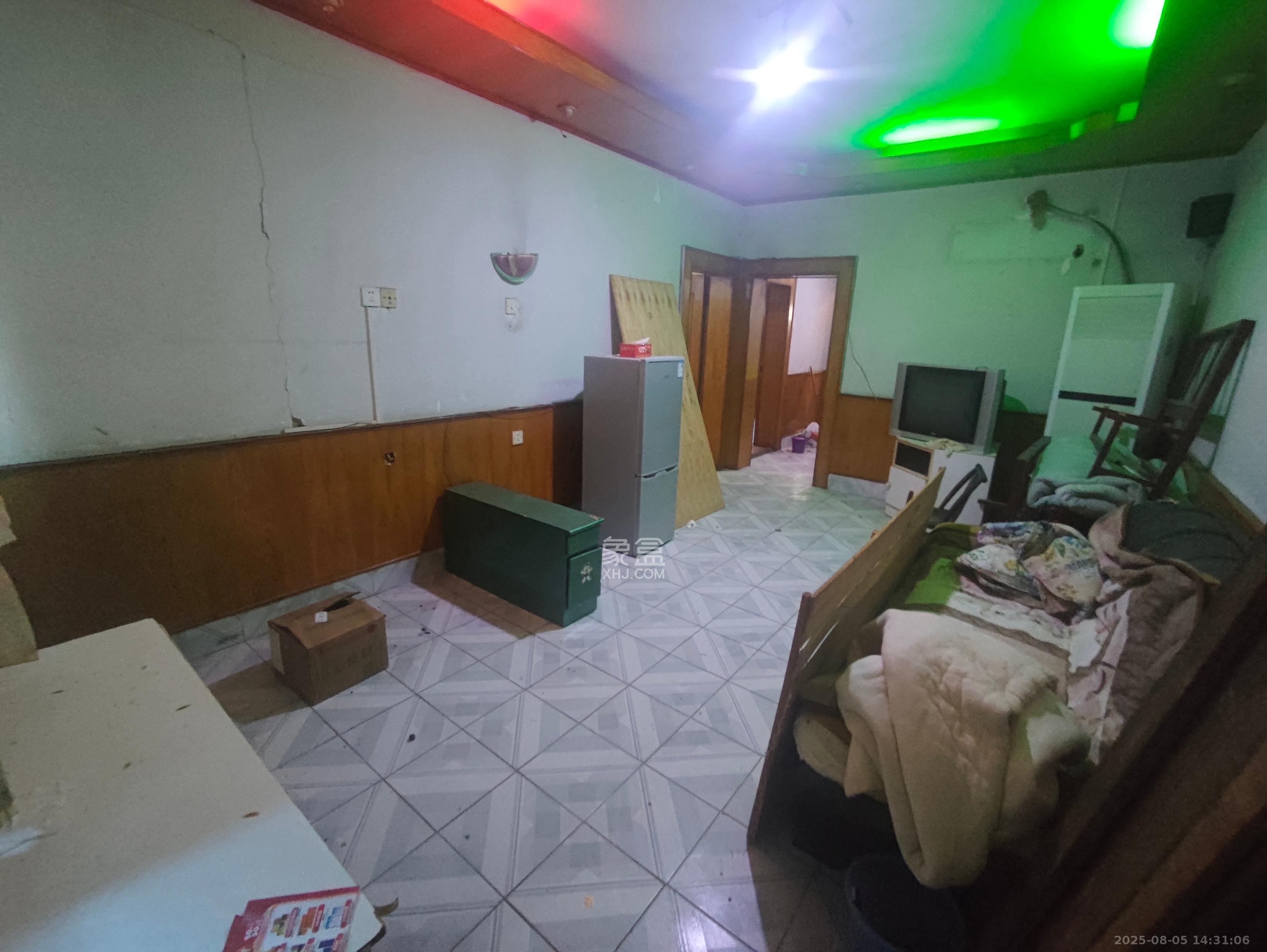 乡镇公寓 2室1厅1卫 1400.0元/月 乡镇公寓 2室1厅1卫 1400.0元/月室内图