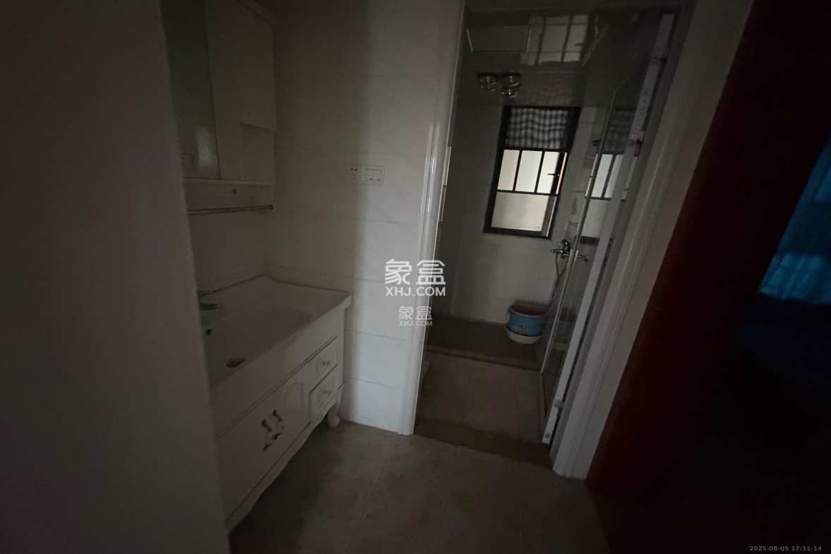 中海梅溪湖壹号  3室2厅1卫    2900.0元/月 中海梅溪湖壹号  3室2厅1卫    2900.0元/月室内图