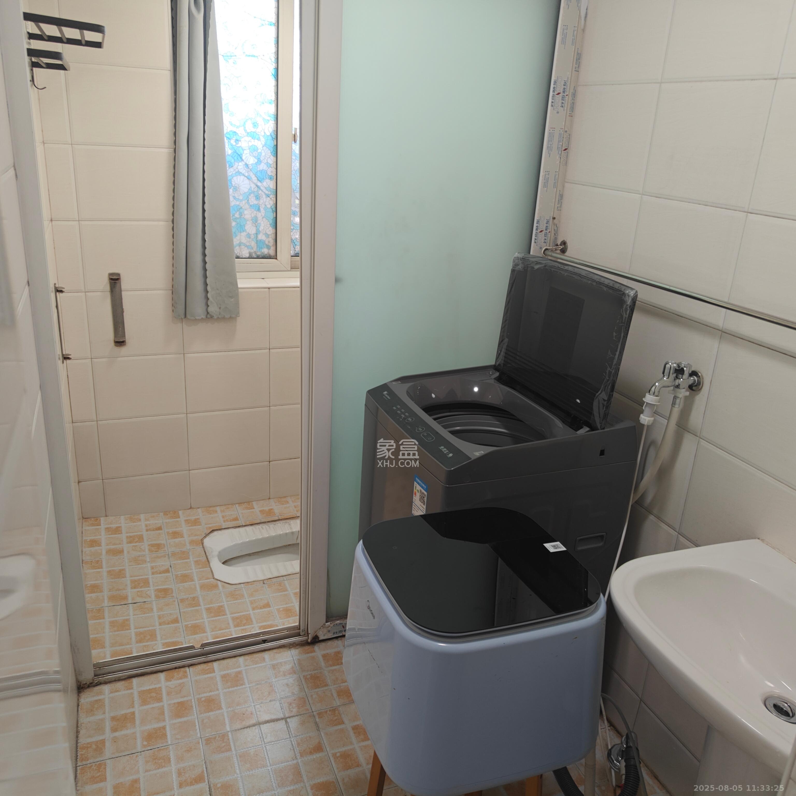 南铁佳苑  2室1厅1卫    2400.0元/月 南铁佳苑  2室1厅1卫    2400.0元/月室内图