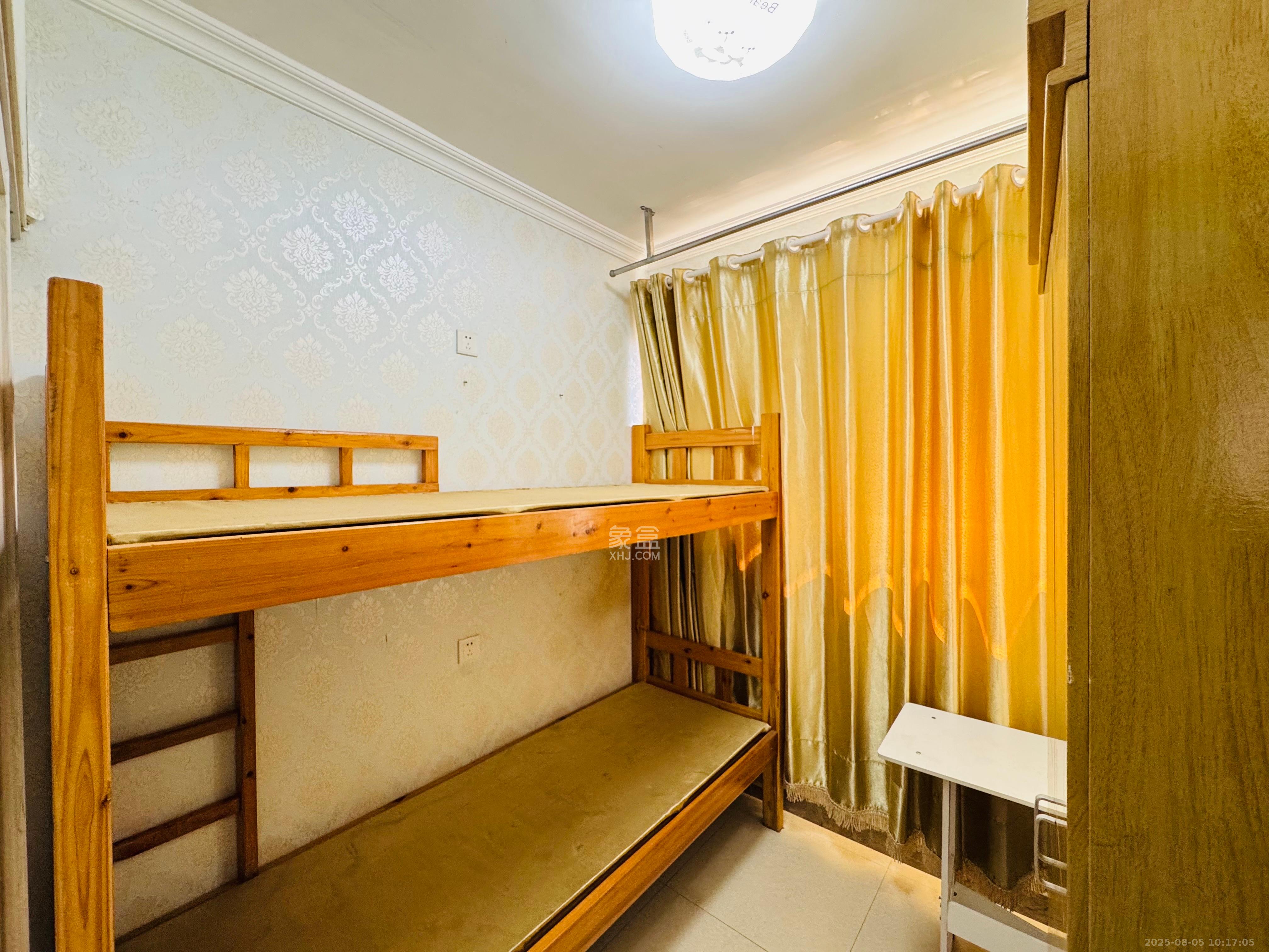 巧克力空间（建鸿达现代大厦）  3室2厅1卫   2300.00元/月室内图