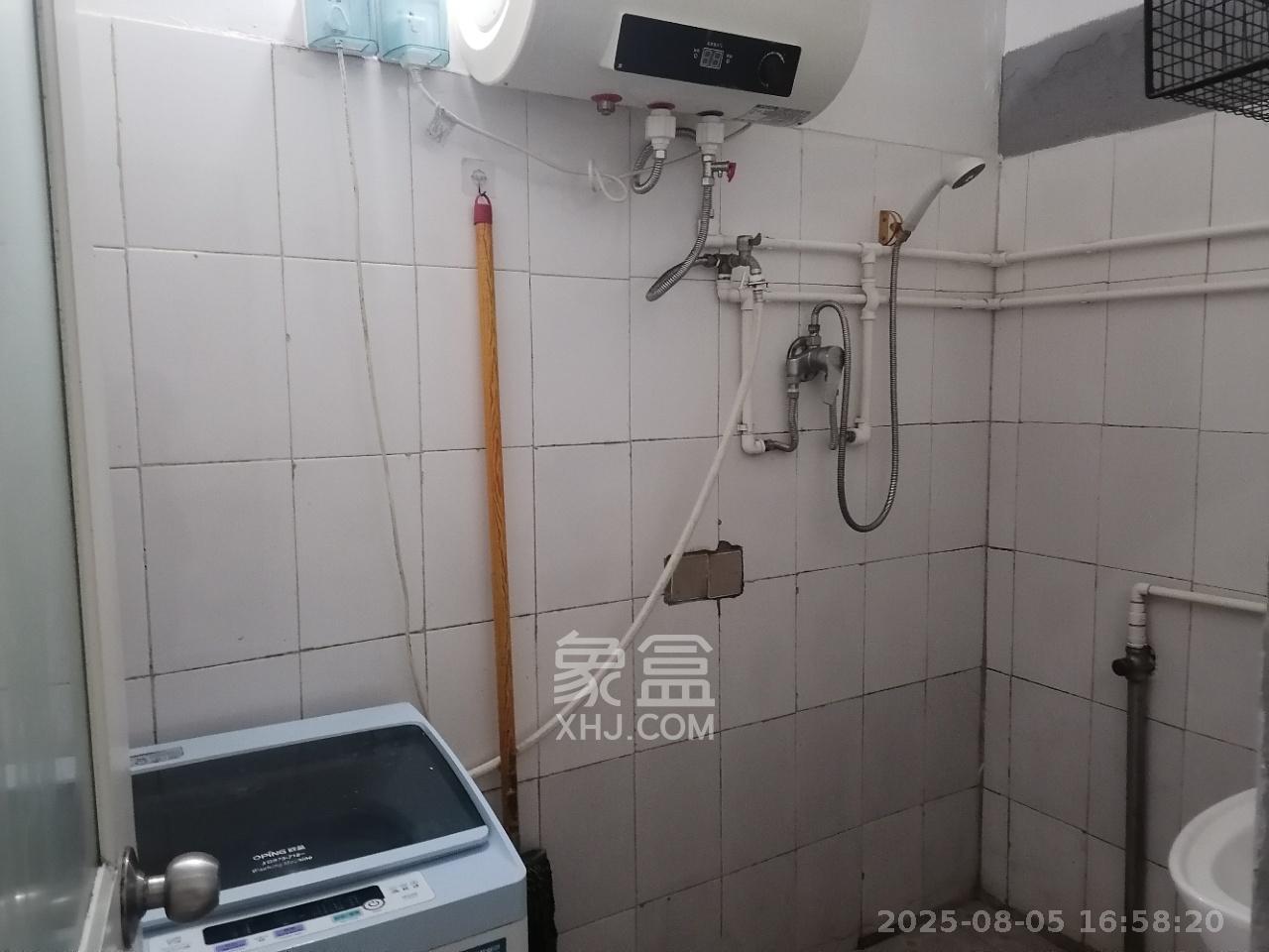 海东青大厦  5室2厅2卫    4500.0元/月 海东青大厦  5室2厅2卫    4500.0元/月室内图