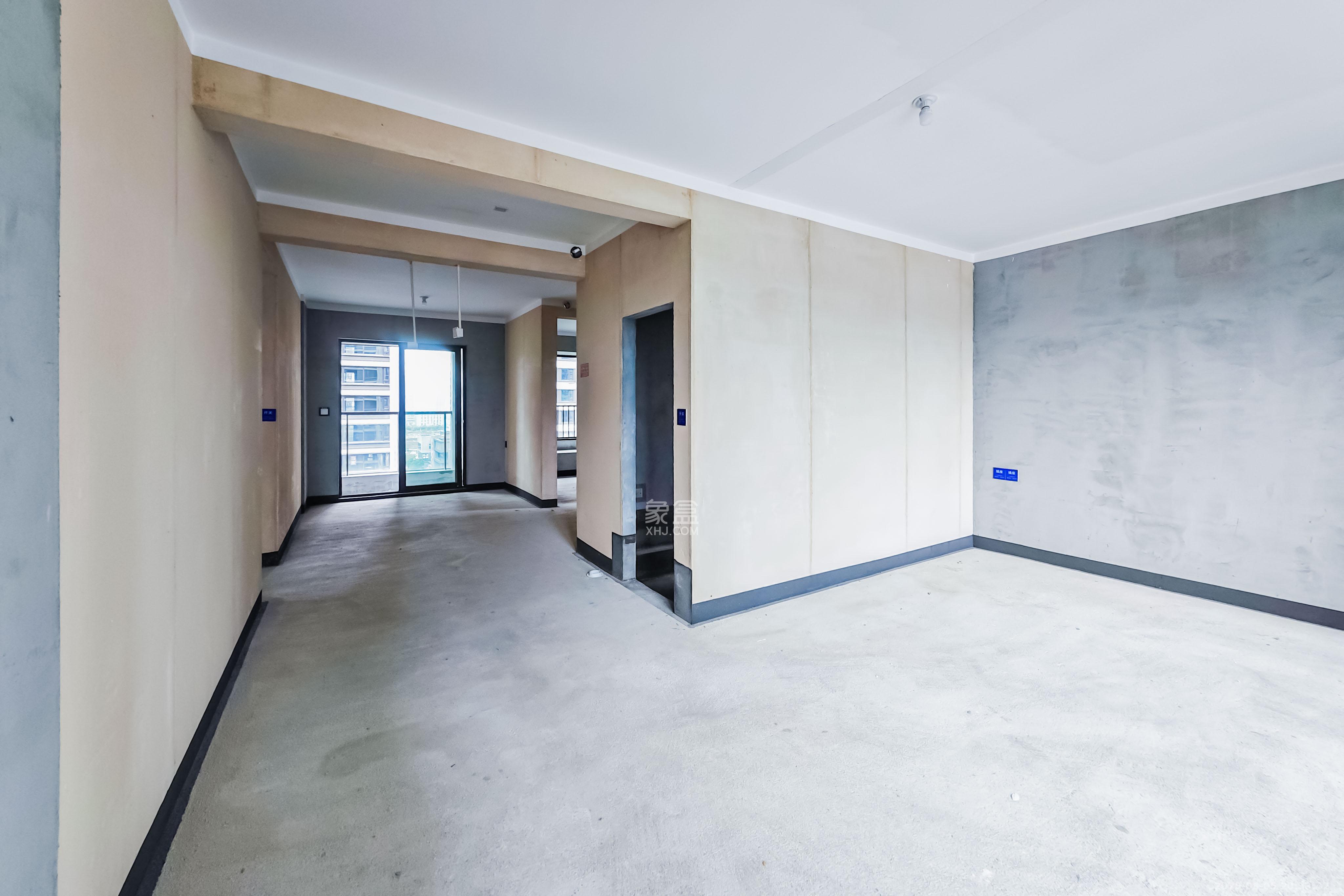 建发玖洲观澜  4室2厅2卫    230.0万其他