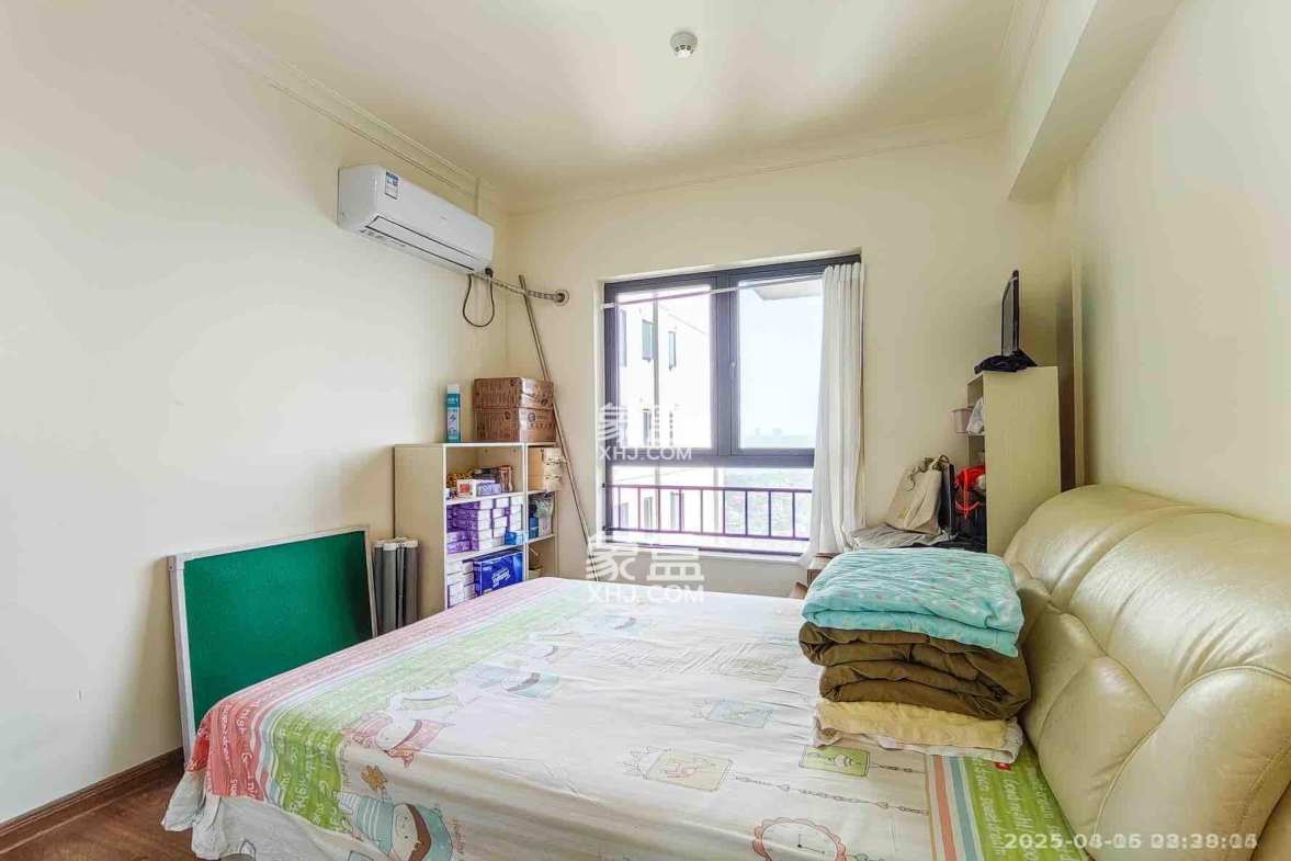 碧桂园威尼斯城  4室2厅2卫    2500.0元/月 碧桂园威尼斯城  4室2厅2卫    2500.0元/月室内图