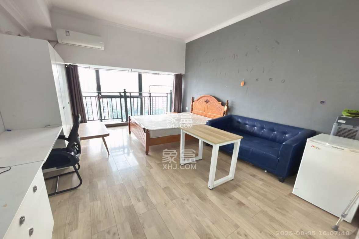 荣盛花语馨苑  1室1厅1卫    1200.0元/月 荣盛花语馨苑  1室1厅1卫    1200.0元/月室内图