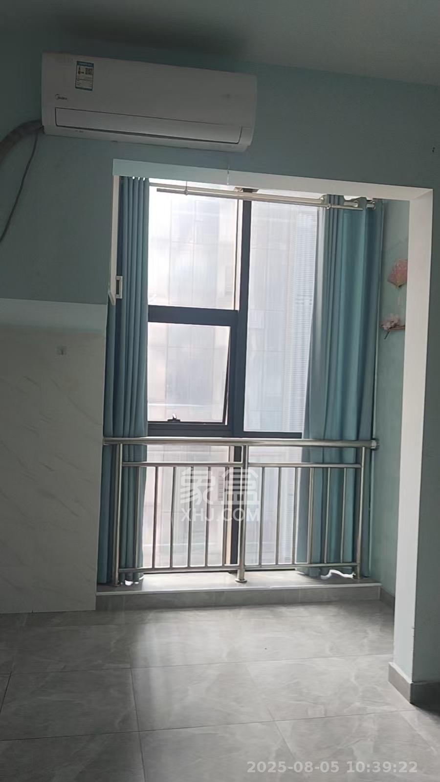 东盈商业广场(华泉城市广场) 1室1厅1卫 1200.0元/月 东盈商业广场(华泉城市广场) 1室1厅1卫 1200.0元/月室内图