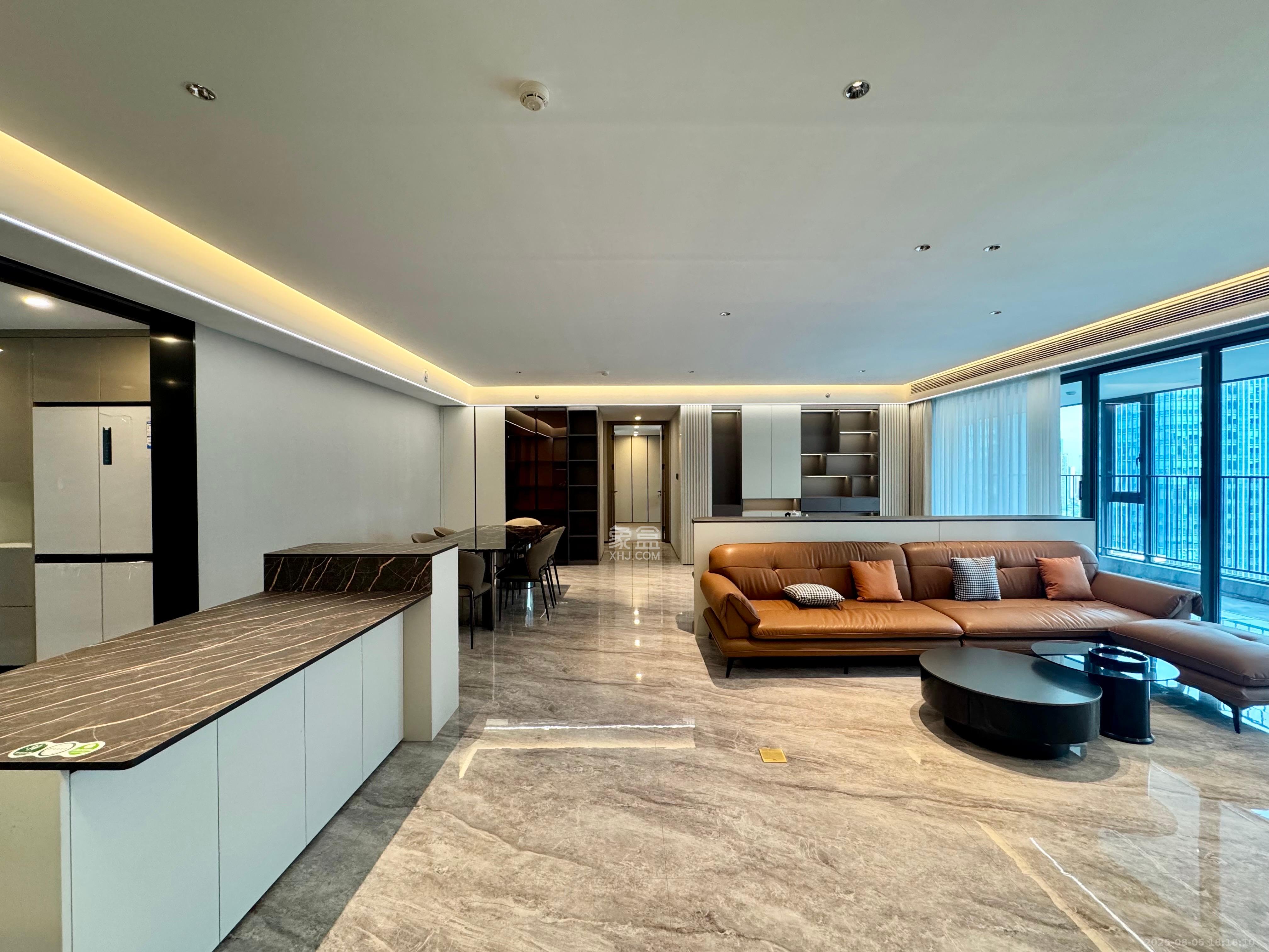 旭辉铂悦湘江  4室2厅4卫    20500.0元/月 旭辉铂悦湘江  4室2厅4卫    20500.0元/月室内图