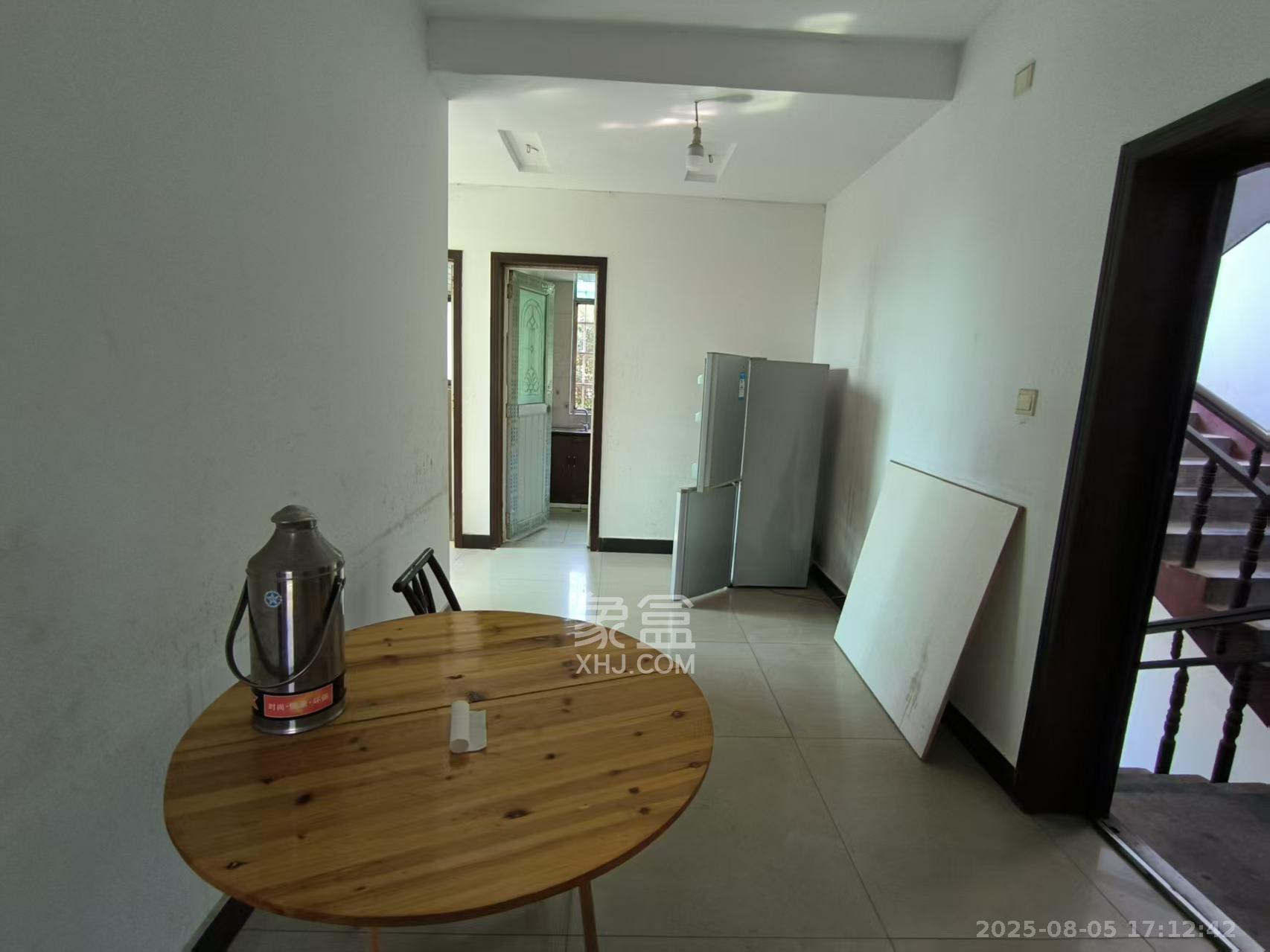 兴联小区 2室2厅1卫 1300.0元/月 兴联小区 2室2厅1卫 1300.0元/月室内图