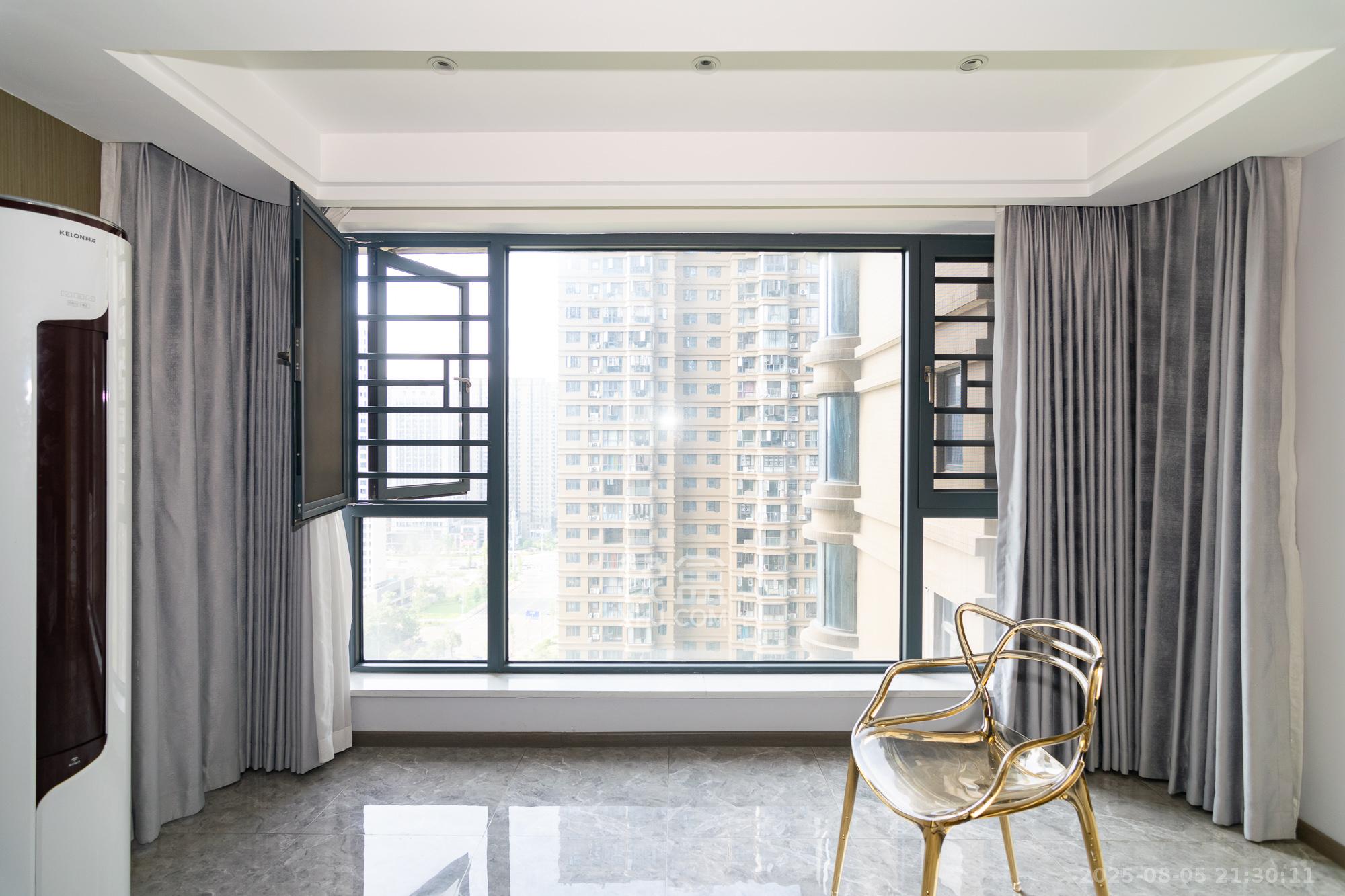 润和长郡(润和紫郡二三期) 4室2厅2卫 149.0万 润和长郡(润和紫郡二三期) 4室2厅2卫 149.0万阳台