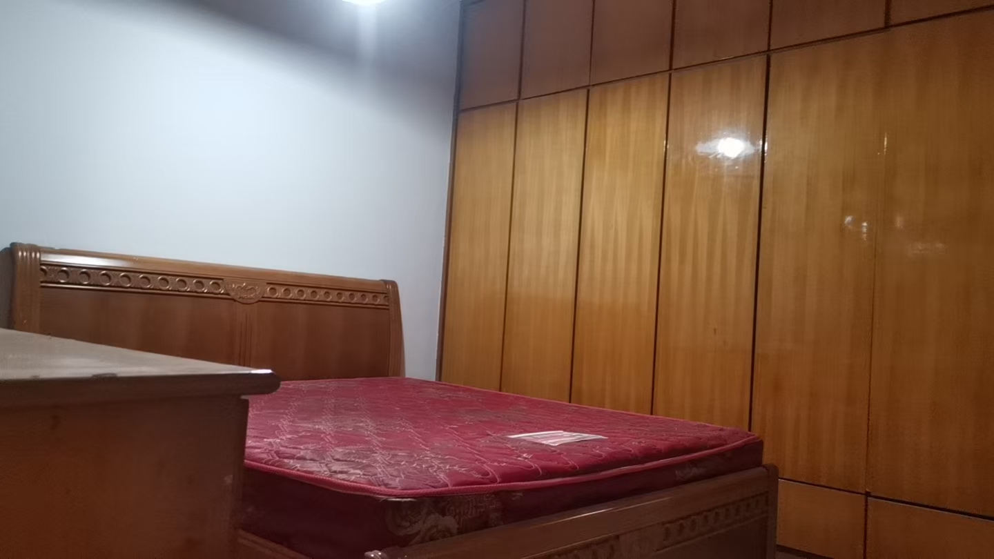 市人大政协机关大院住宅区(老市委) 3室1厅1卫 1000.0元/月 市人大政协机关大院住宅区(老市委) 3室1厅1卫 1000.0元/月室内图