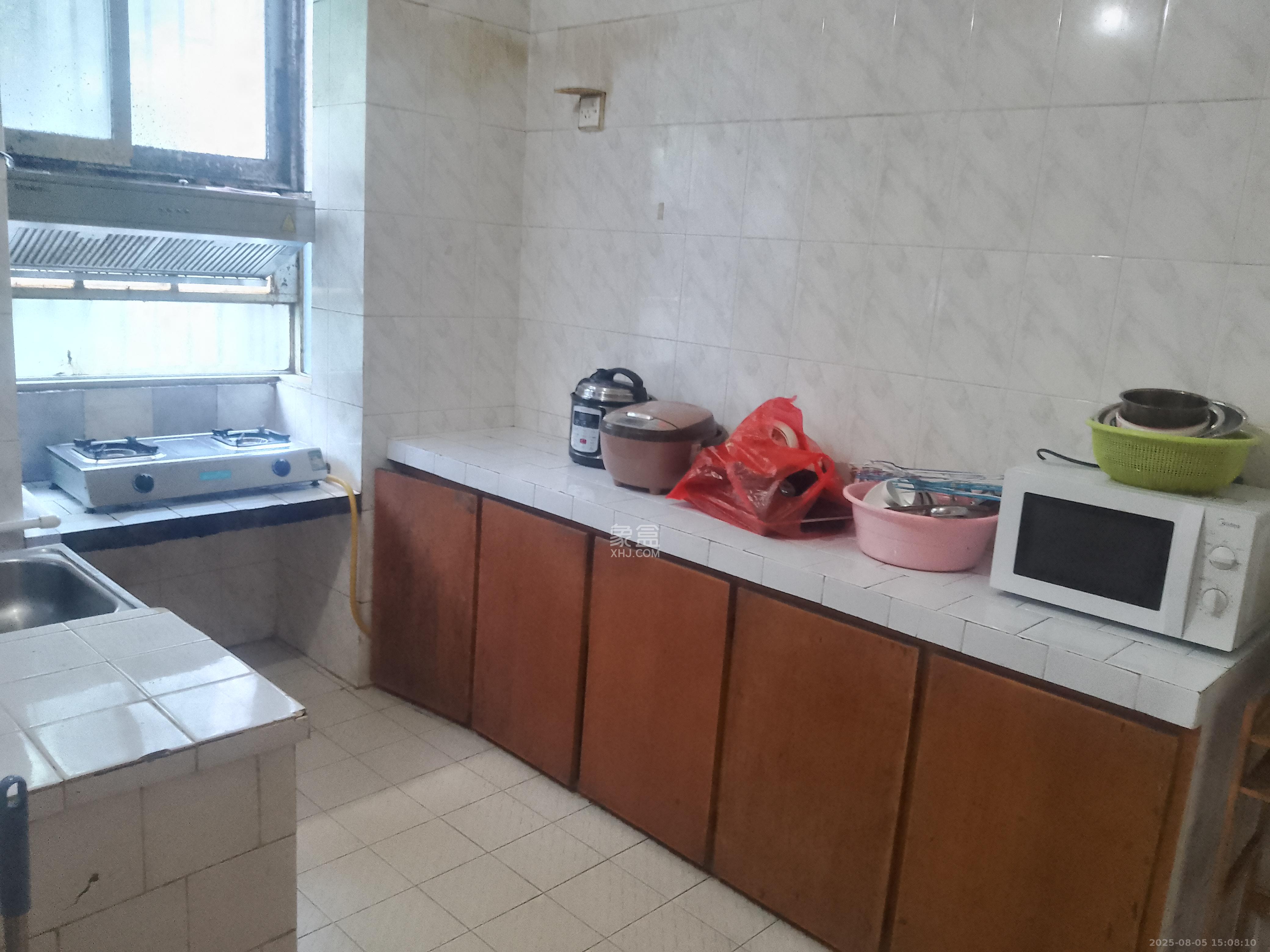 刑警之家 3室2厅2卫 1500.0元/月 刑警之家 3室2厅2卫 1500.0元/月室内图