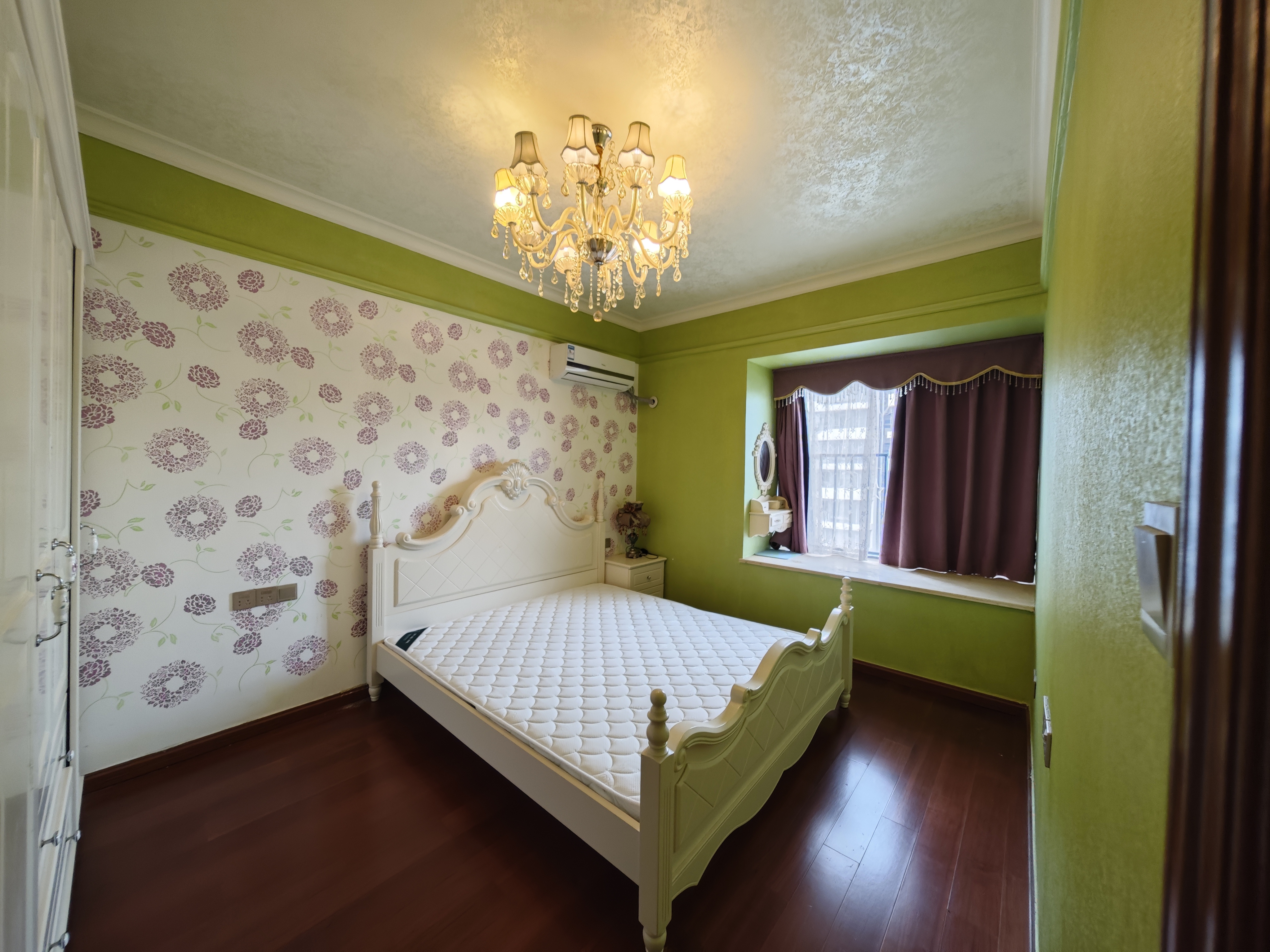 碧桂园滨海国际二期(君临湾) 3室2厅1卫 2500.0元/月 碧桂园滨海国际二期(君临湾) 3室2厅1卫 2500.0元/月室内图