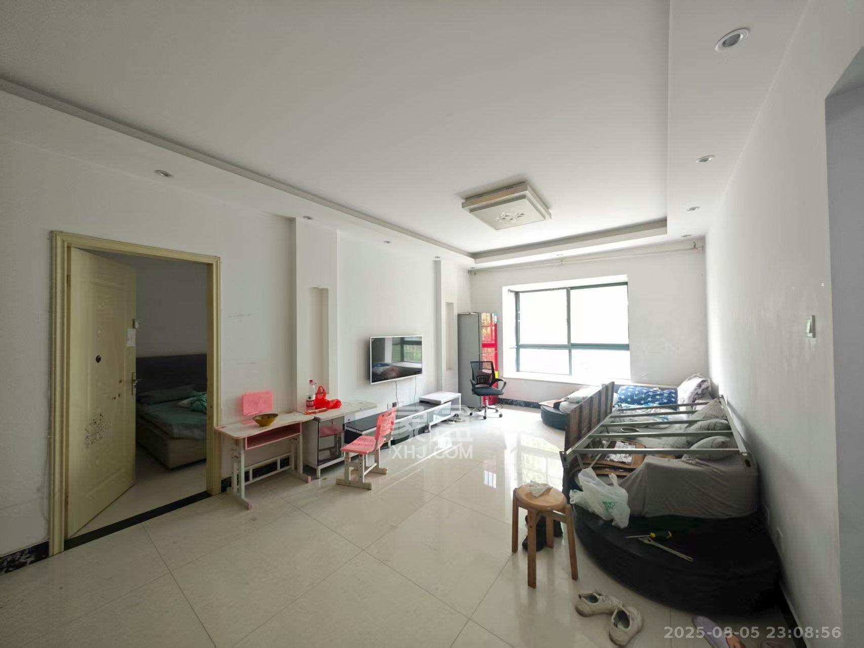 世纪桃花苑  1室1厅1卫    21.0万客厅