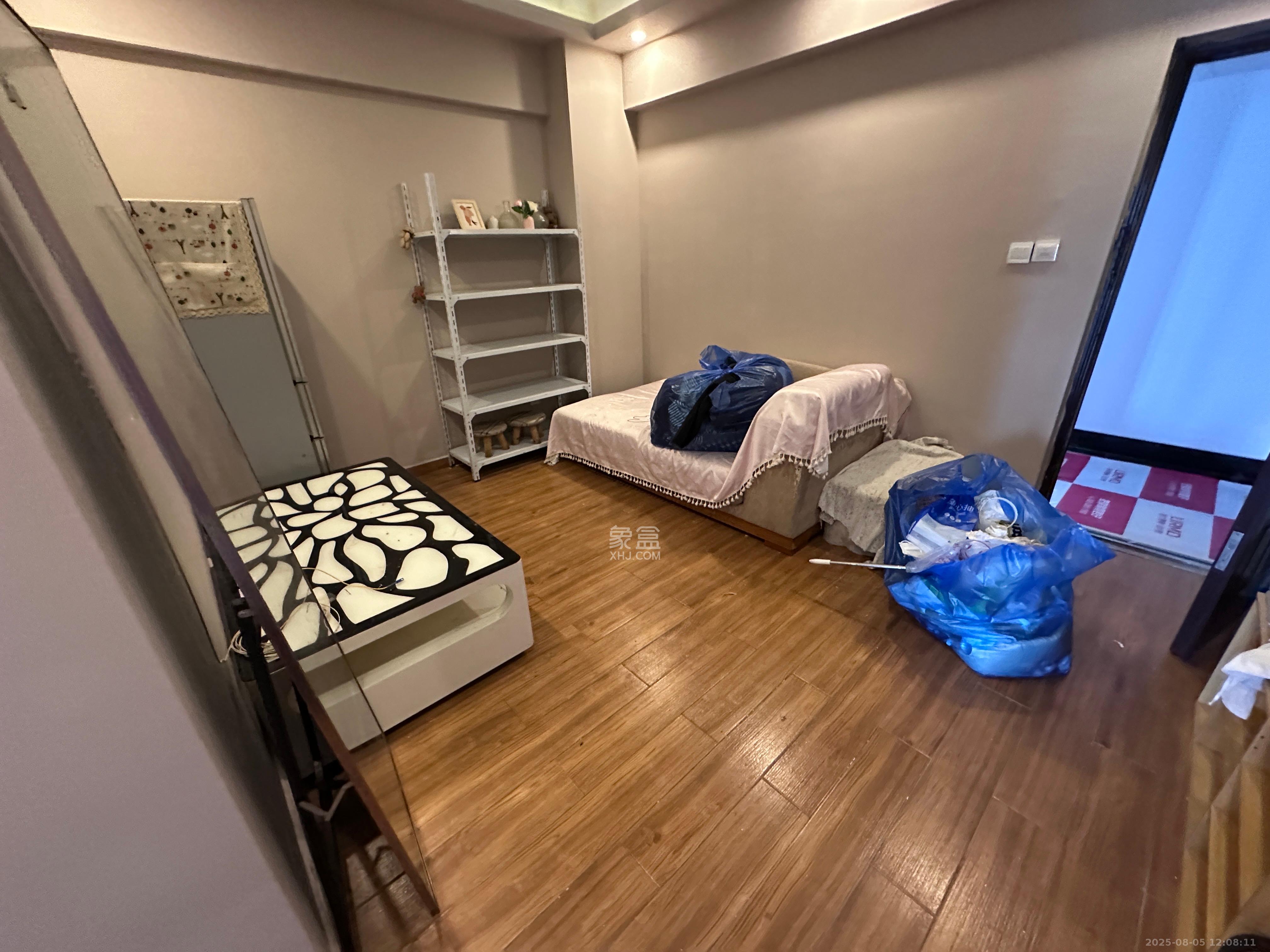 上城金都  1室1厅1卫   2300.00元/月