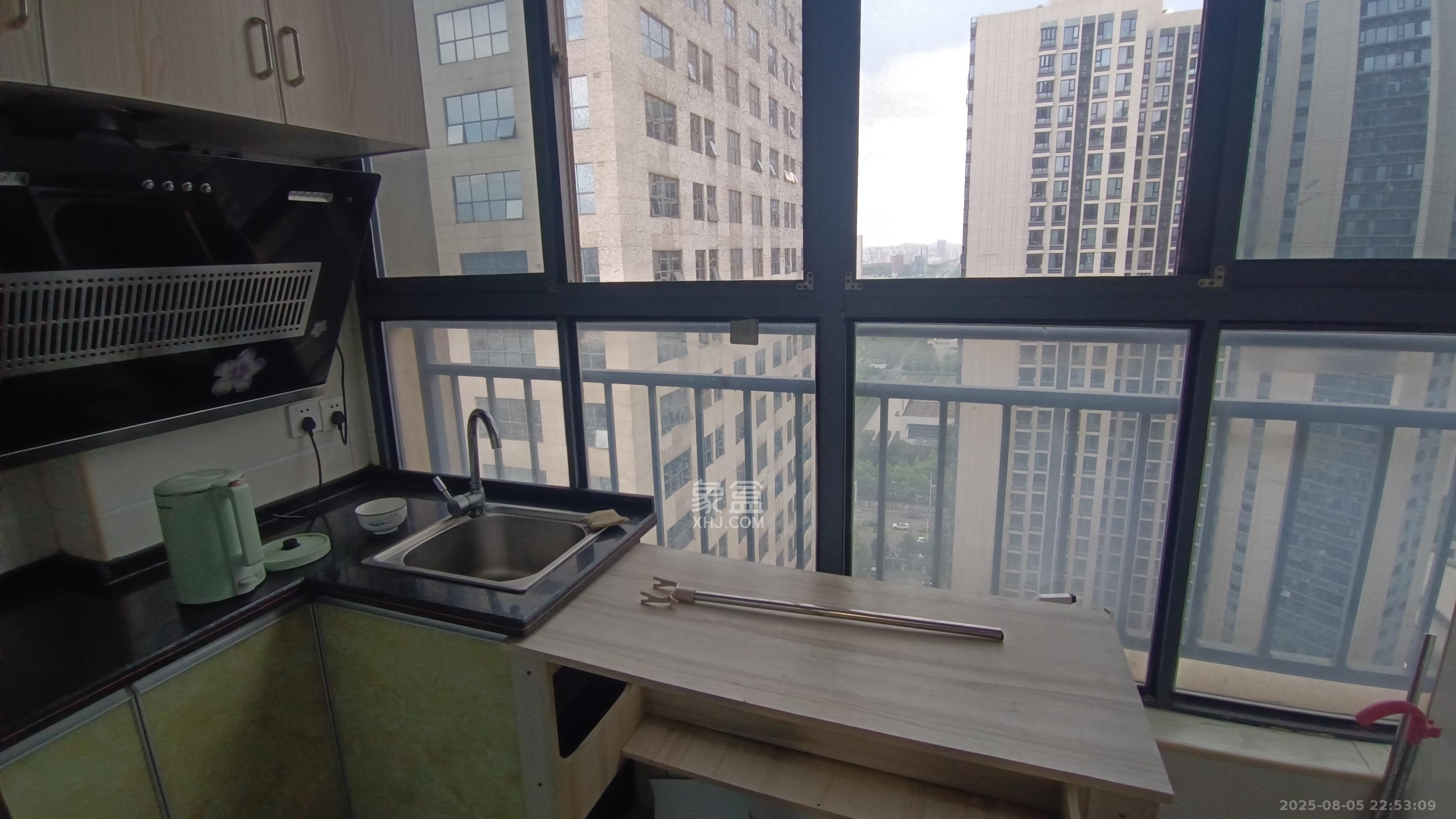 保利麓谷林语I区 1室1厅1卫 1500.0元/月 保利麓谷林语I区 1室1厅1卫 1500.0元/月室内图