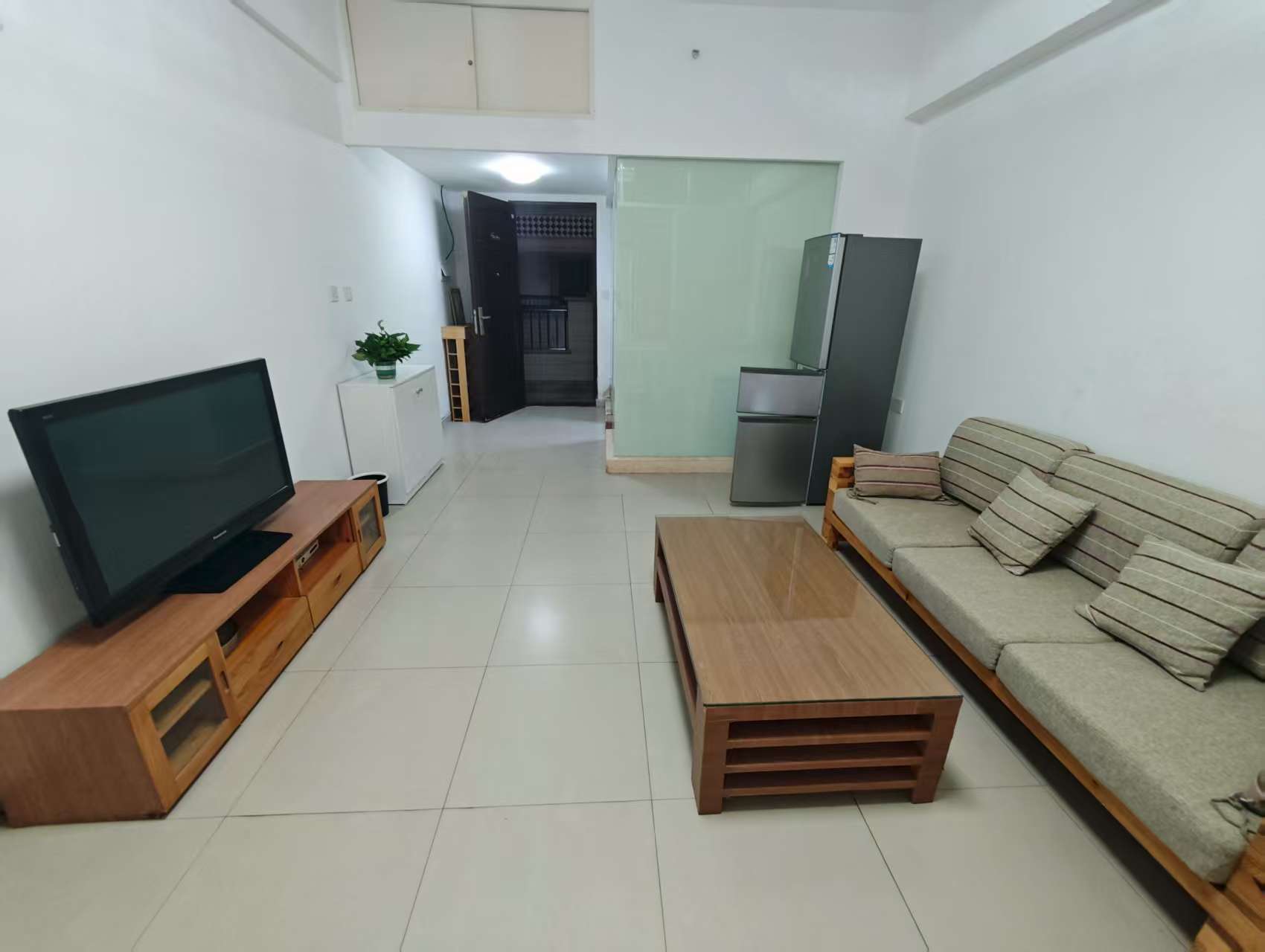 海岸壹号 1室1厅1卫 2200.0元/月 海岸壹号 1室1厅1卫 2200.0元/月室内图