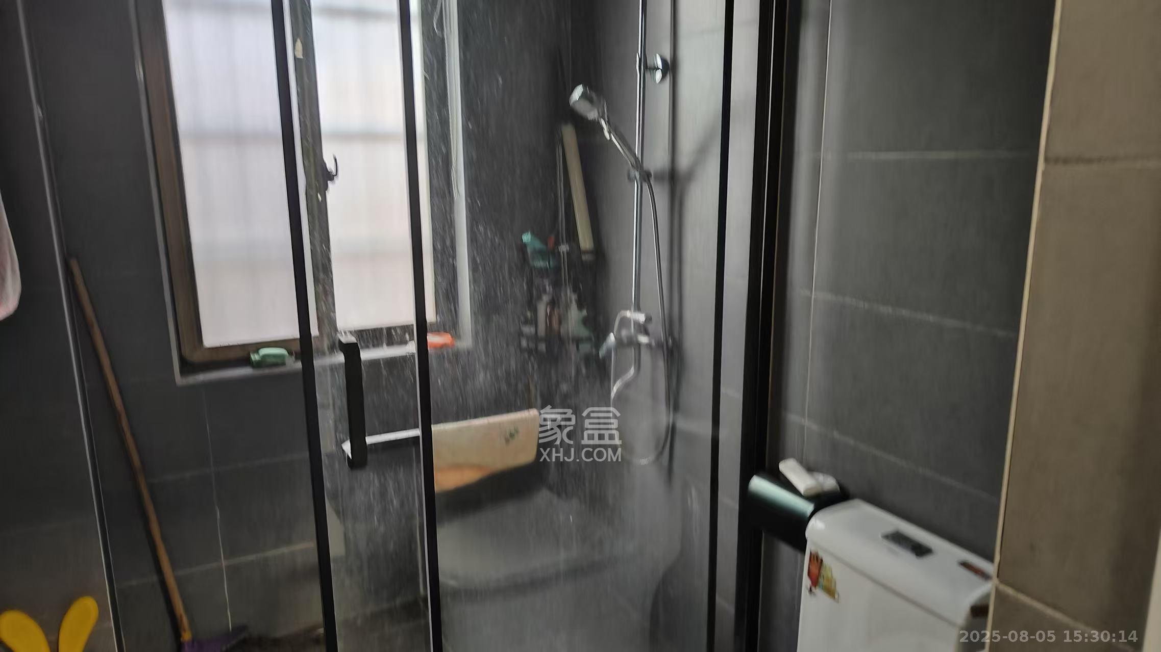 阳光晶城  2室2厅1卫   2300.00元/月室内图