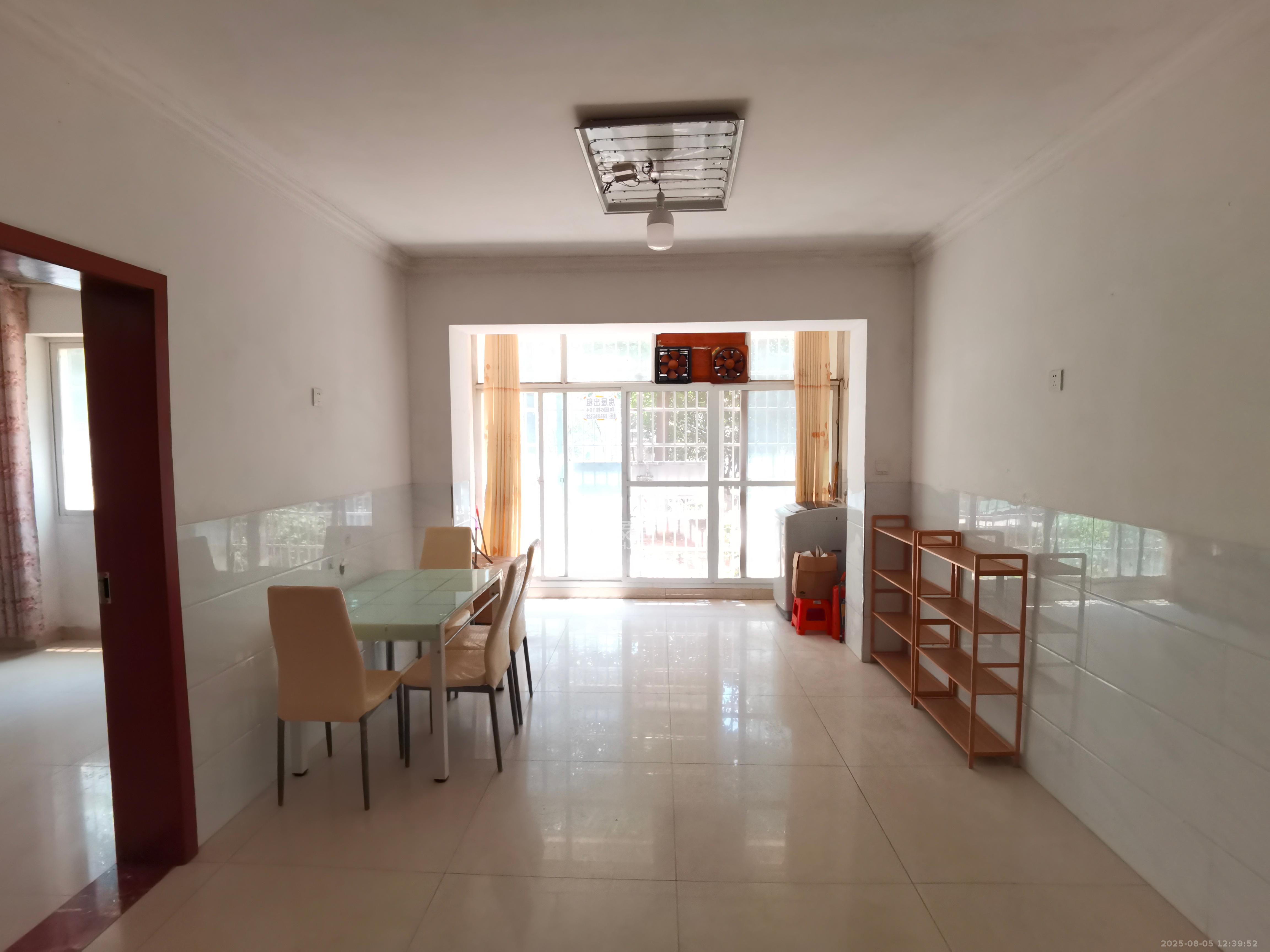 洋湖和园(福联嘉苑) 2室2厅1卫 1850.0元/月 洋湖和园(福联嘉苑) 2室2厅1卫 1850.0元/月室内图