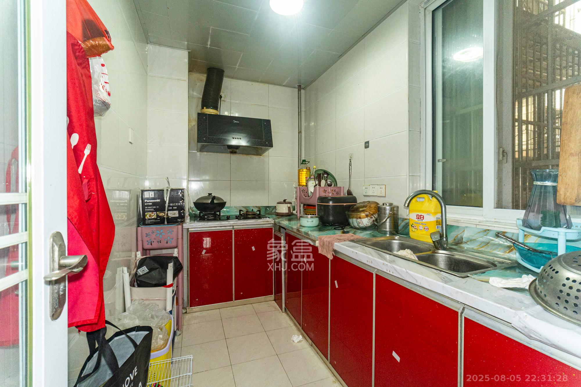 楚天世纪城东苑 3室2厅1卫 55.0万 楚天世纪城东苑 3室2厅1卫 55.0万厨房